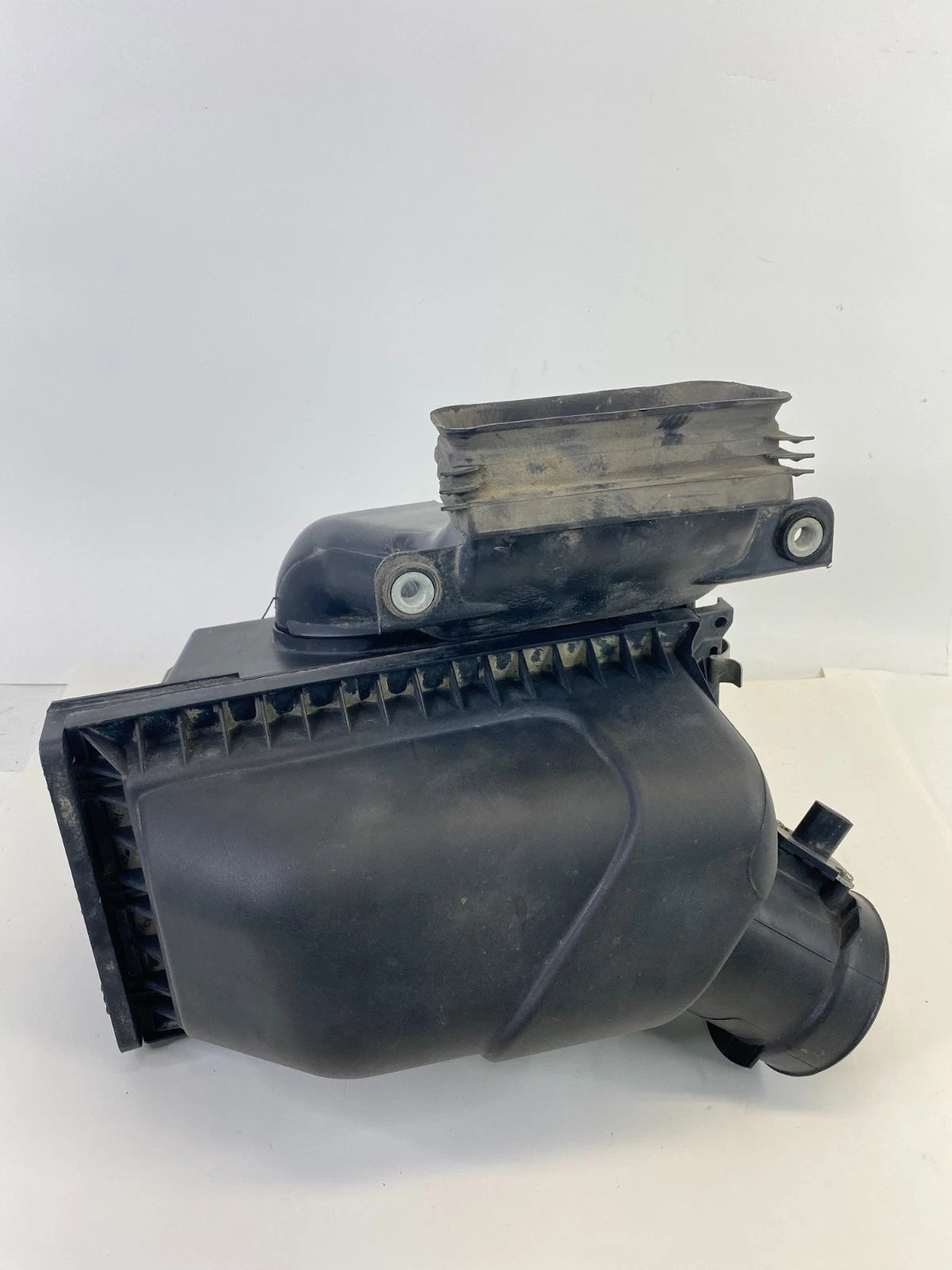 2010-2019 Ford Flex Air Cleaner Intake Box Housing Assembly AA53-9A600-AD OEM