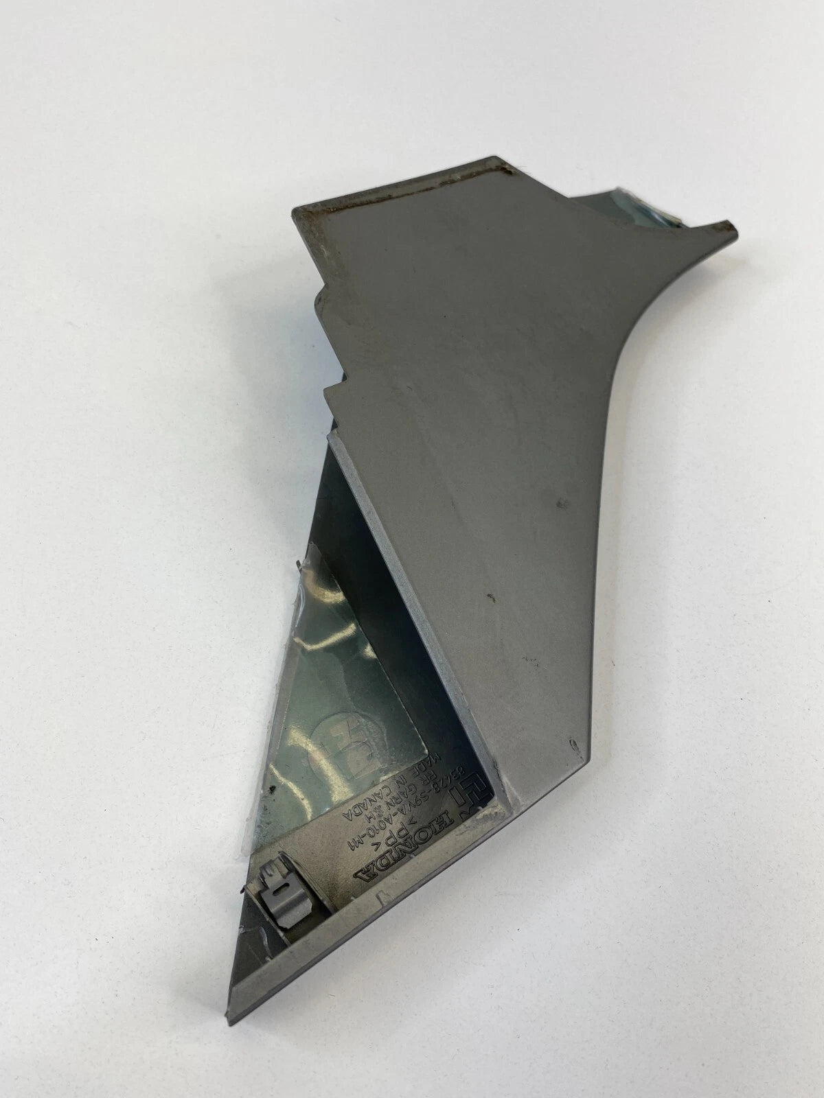 2003 2004 2005 HONDA PILOT REAR RIGHT CENTER CONSOLE TRIM MOLDING GARNISH OEM