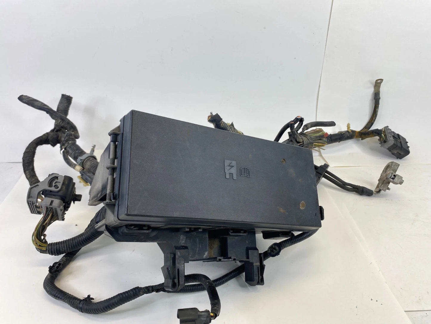 2011-2015 Ford Explorer 13-15 Police Utility Engine Fuse Relay Box Compartment