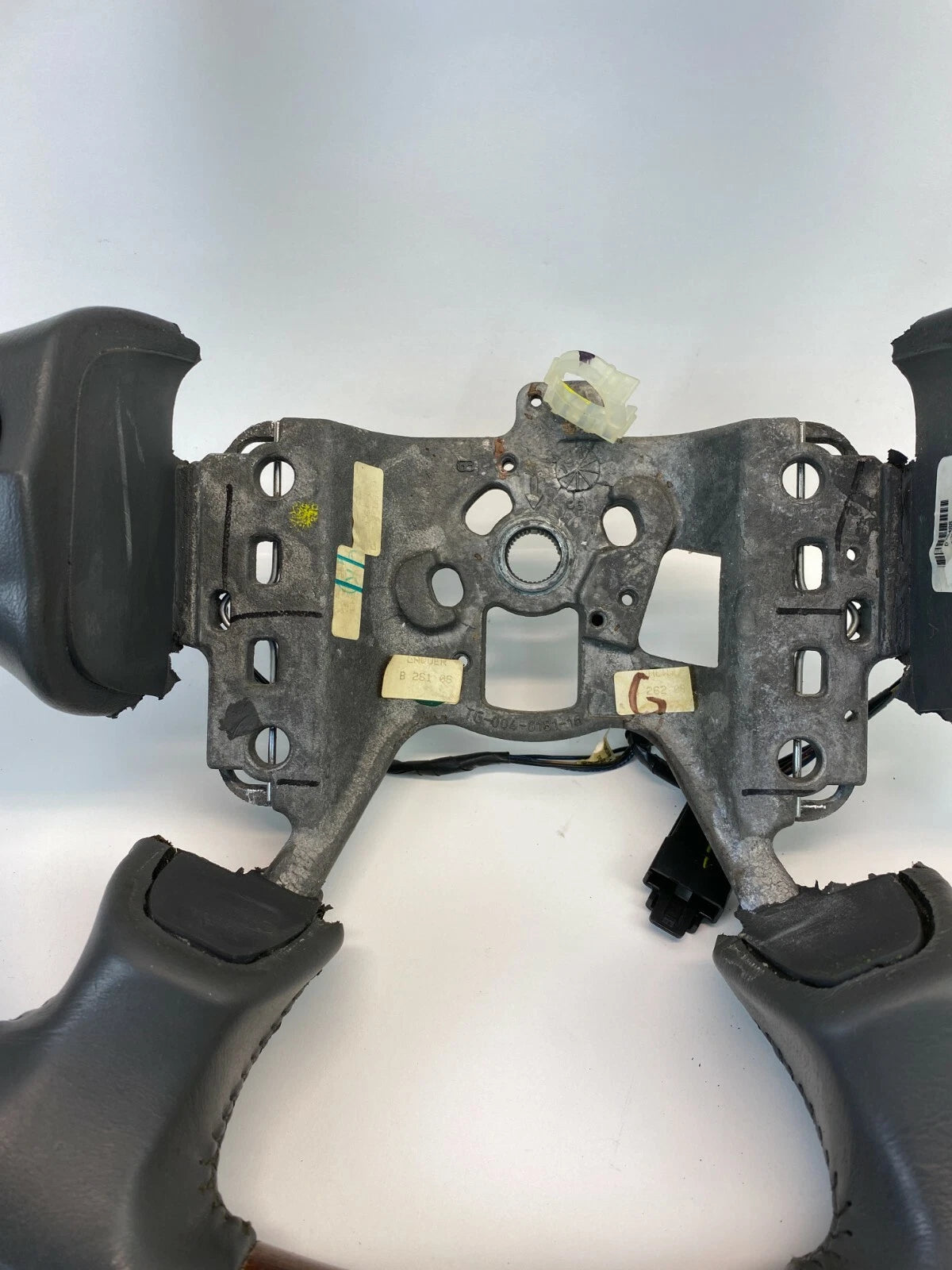 2004 05 06 07 Buick Rendezvous Left Driver Steering Wheel w/ Control Switch OEM