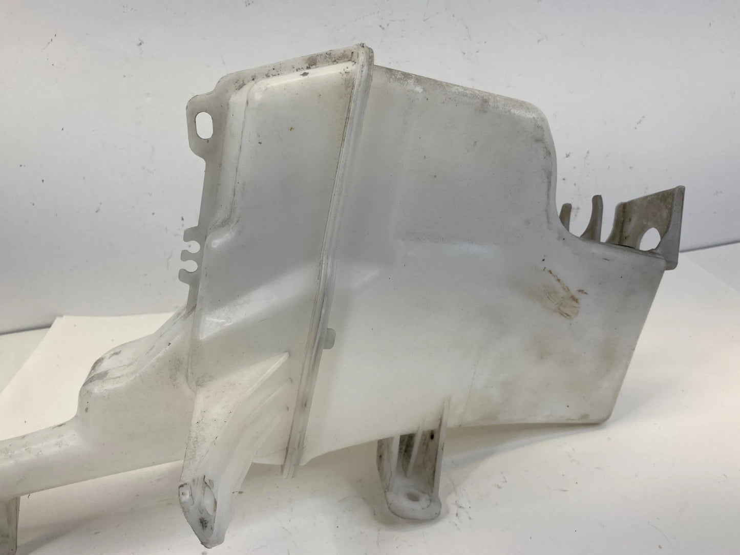 10-16 2010-2016 Buick LaCrosse Windshield Washer Fluid Reservoir Bottle OEM