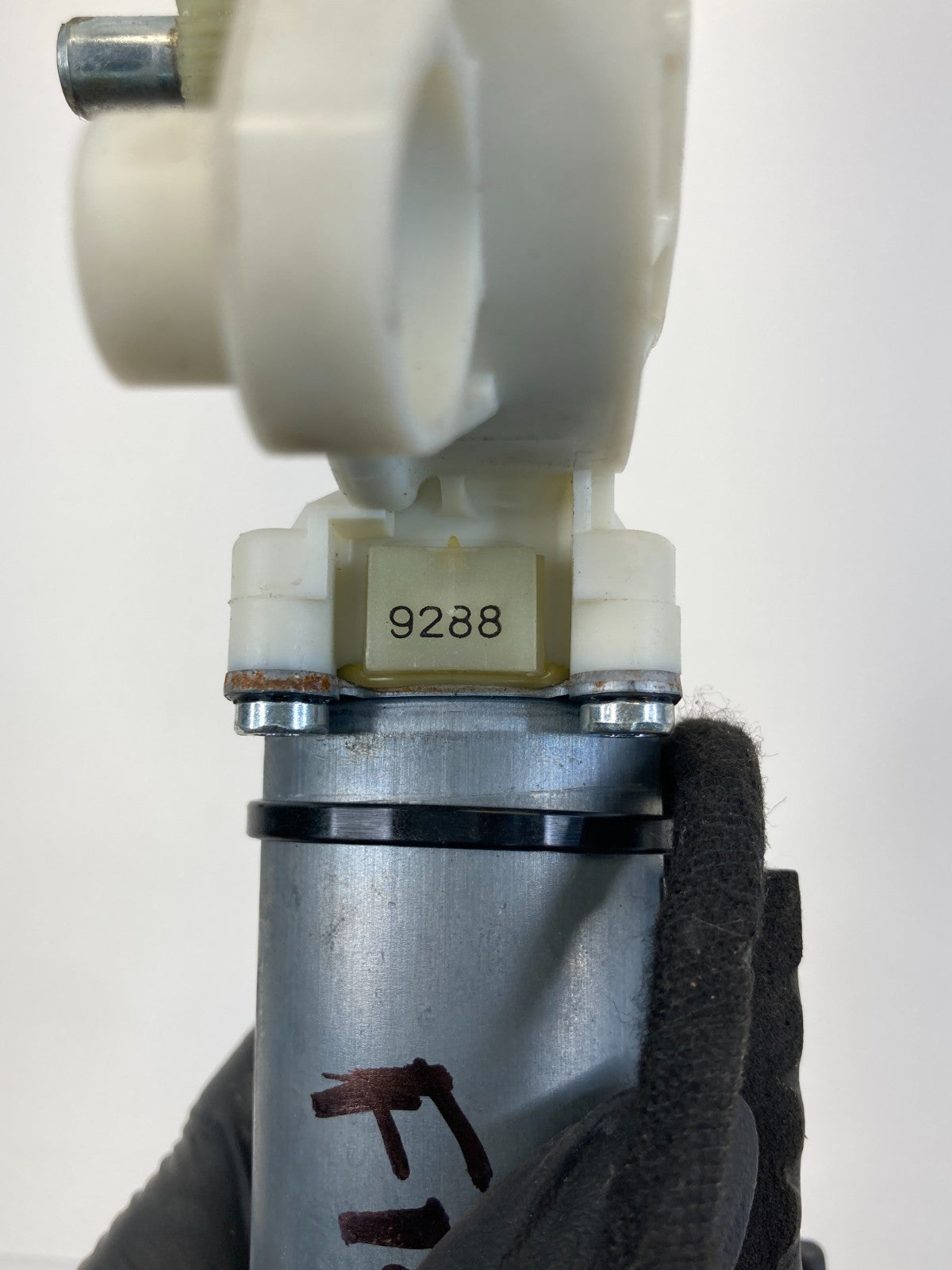 2006 Mercedes-Benz CLS500 Front Right Side Door Power Window Motor Assy OEM