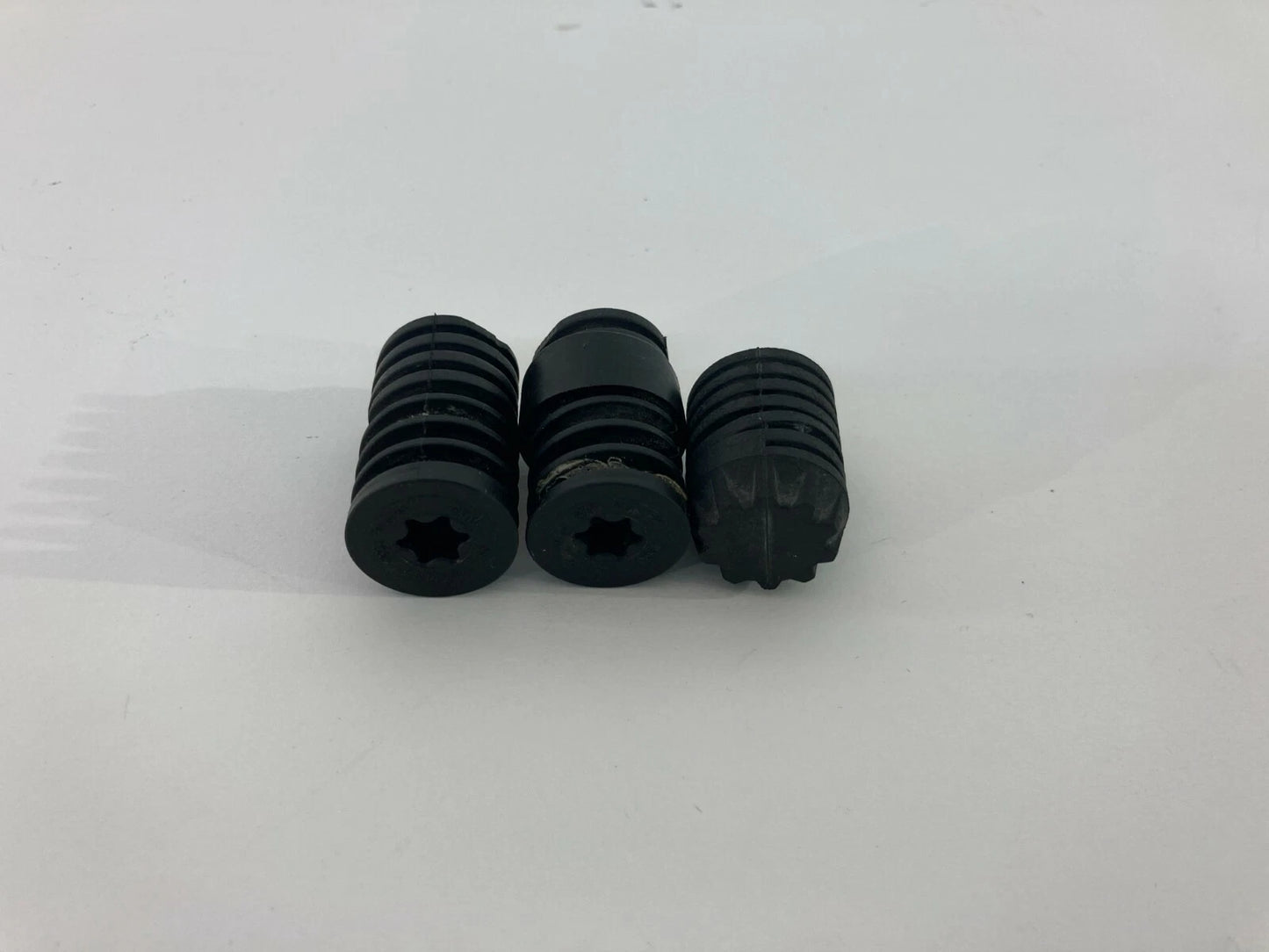 2004 2005 BMW 545I FRONT HOOD ADJUSTMENT RUBBER BUMPER STOP SET OEM