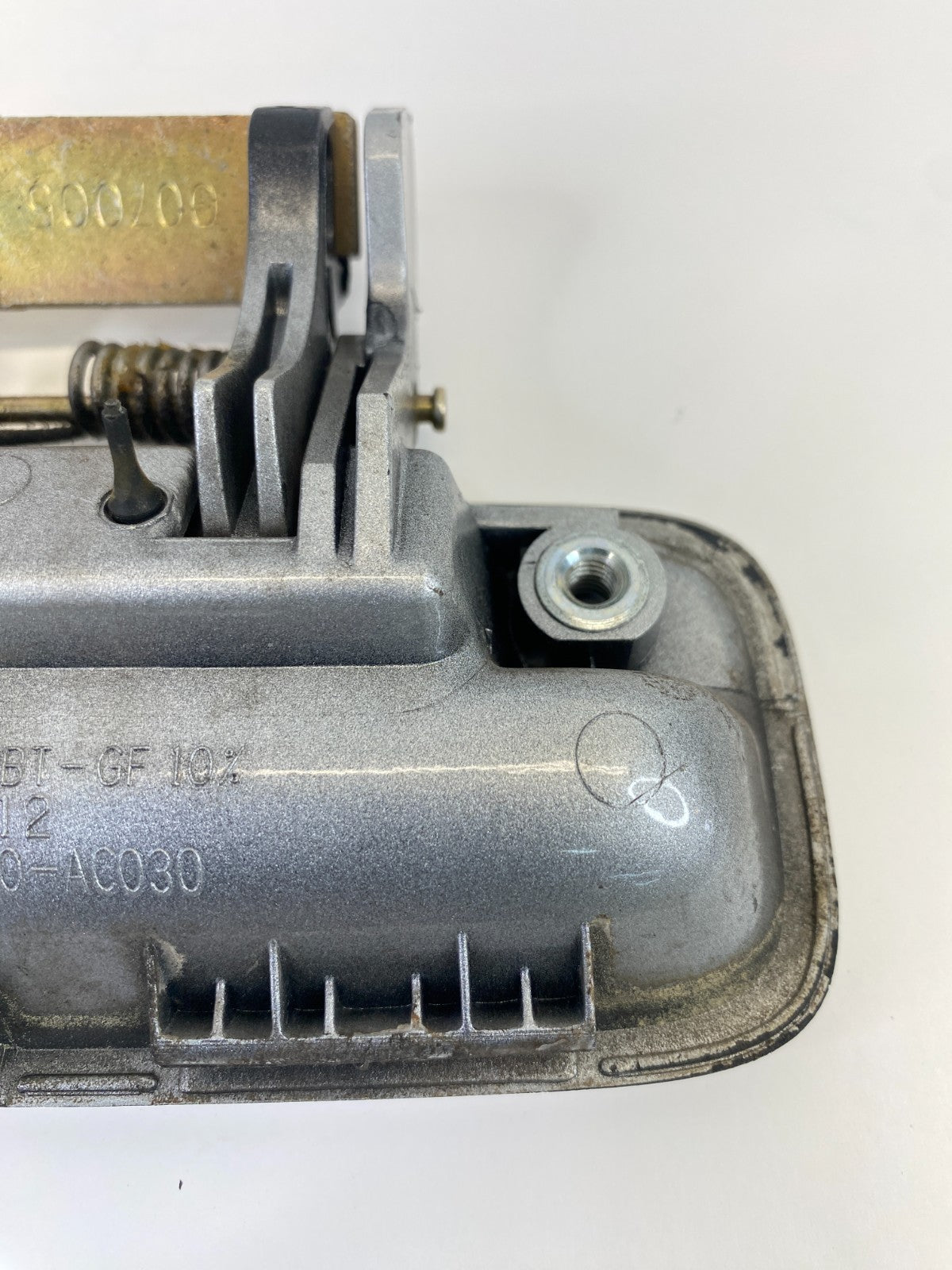 2000-2004 Toyota Avalon Front Left Driver Exterior Outer Door Handle Assembly