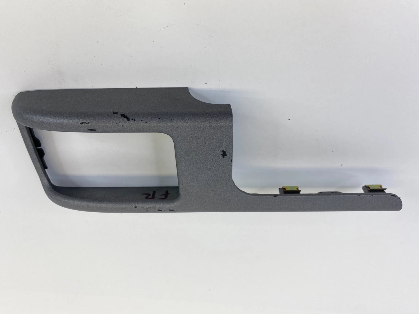 2003-2006 RANGE ROVER FRONT RIGHT SIDE INTERIOR DOOR HANDLE COVER TRIM BEZEL OEM