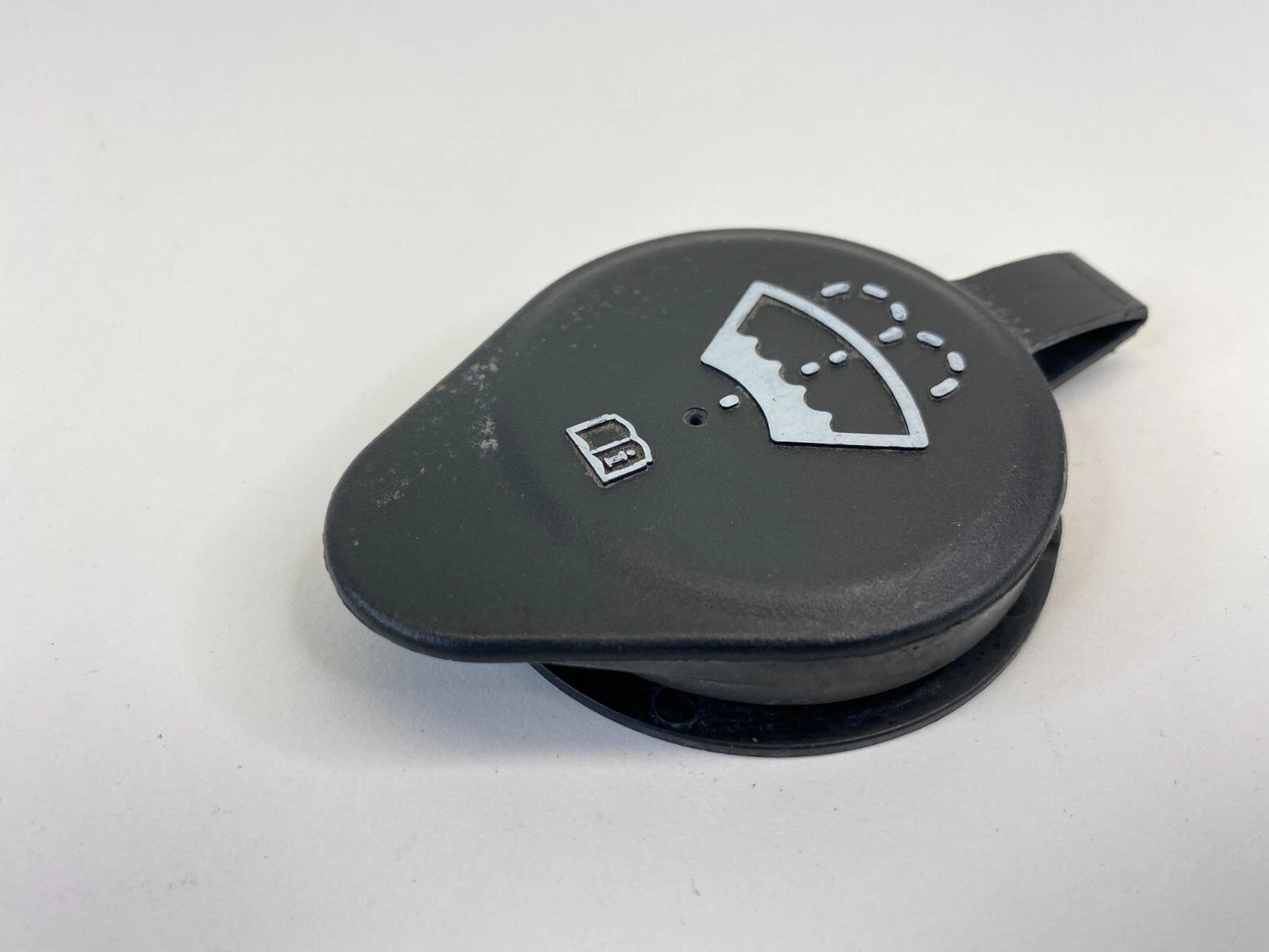 2004-2009 CADILLAC SRX WINDSHIELD WASHER FLUID RESERVOIR TANK CAP COVER OEM