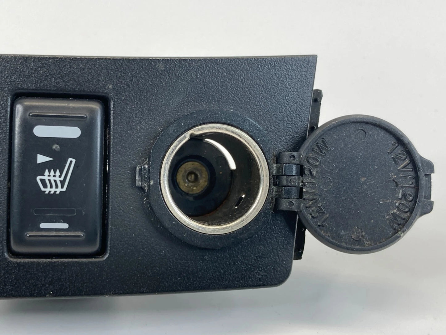 05 06 NISSAN ALTIMA FRONT CENTER CONSOLE LEFT & RIGHT SEAT HEATER SWITCH PANEL