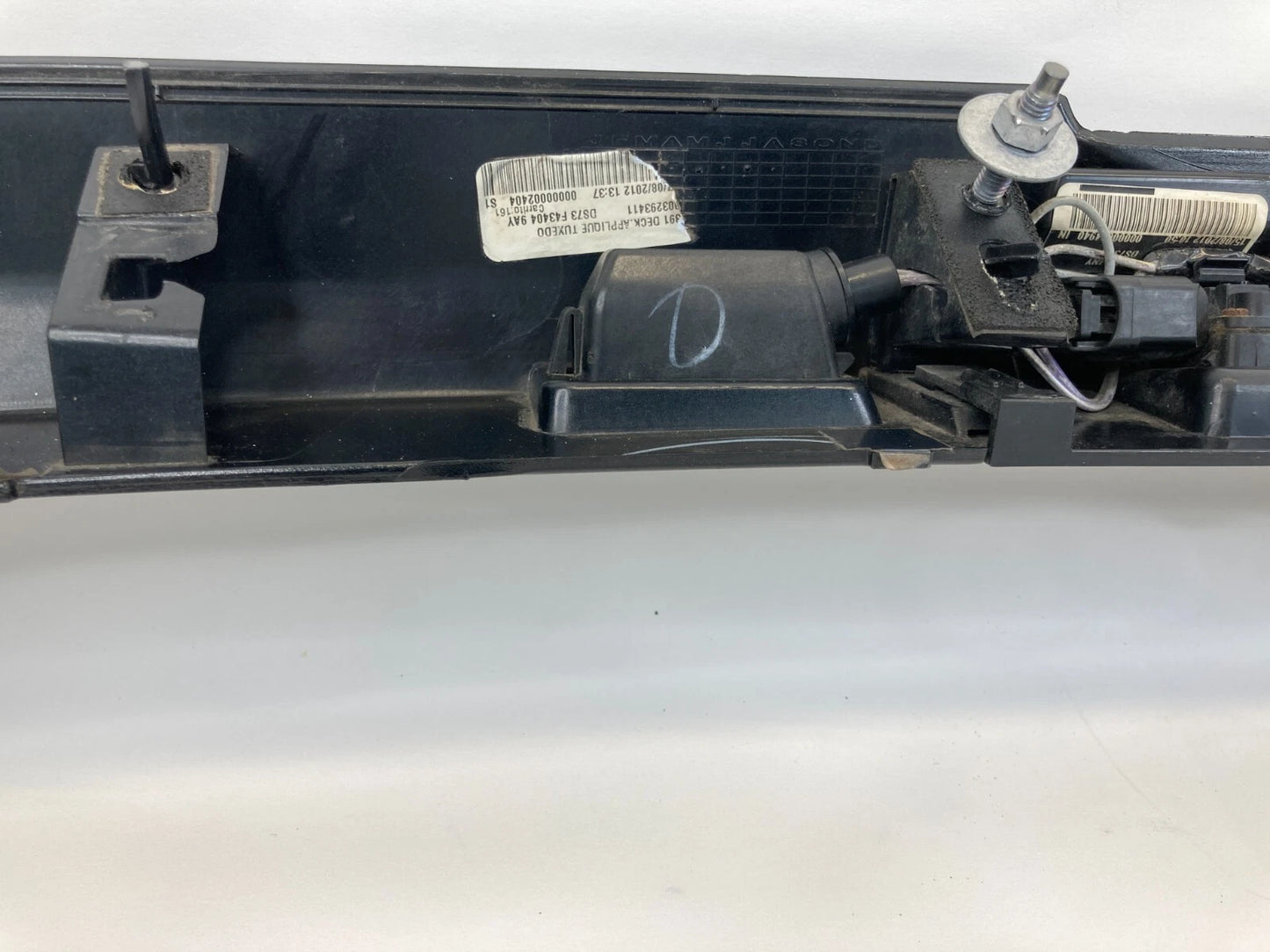 2013-2016 FORD FUSION SEDAN REAR TRUNK LID MOLDING TRIM FINISH PANEL DS73-F43404