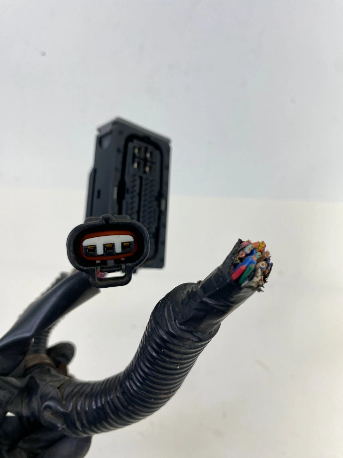 2007-2009 LEXUS RX350 3.5L 4WD ABS ANTI LOCK BRAKE PUMP PLUG CONNECTOR OEM