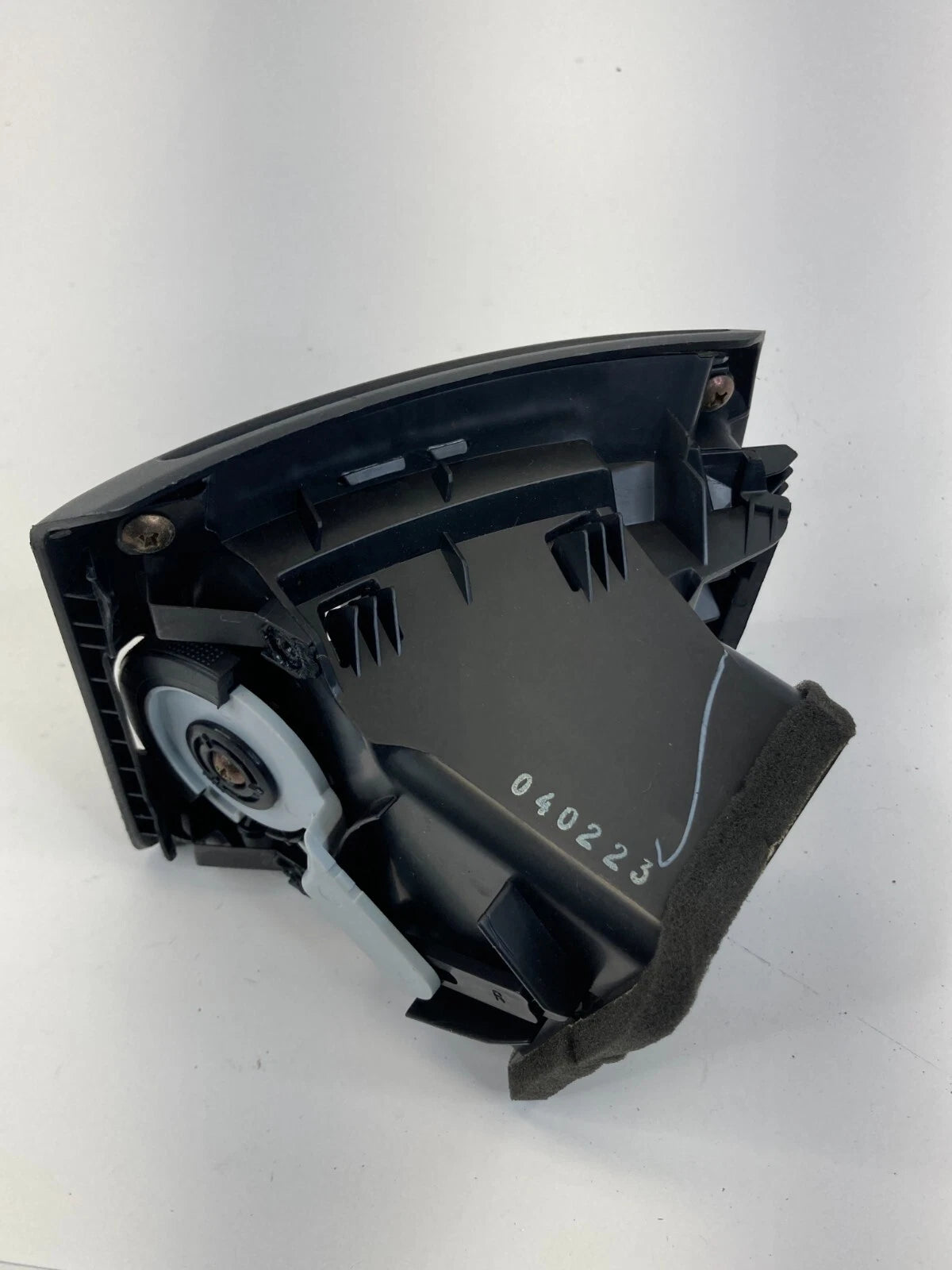 2003-2007 HONDA ACCORD FRONT RIGHT PASSENGER A/C AIR VENT GRILL 77620-SDA-A010