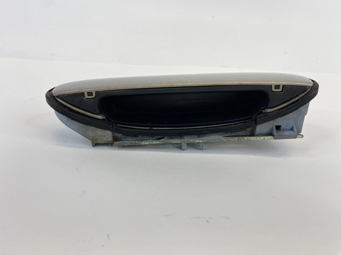 1998-2004 AUDI A6 QUATTRO REAR LEFT BACK SIDE EXTERIOR DOOR HANDLE 4B1837885 OEM