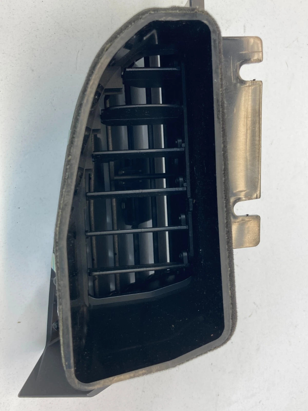 2010-2012 LINCOLN MKT RIGHT SIDE DASH AC AIR VENT GRILLE AE93-74046B30-A OEM