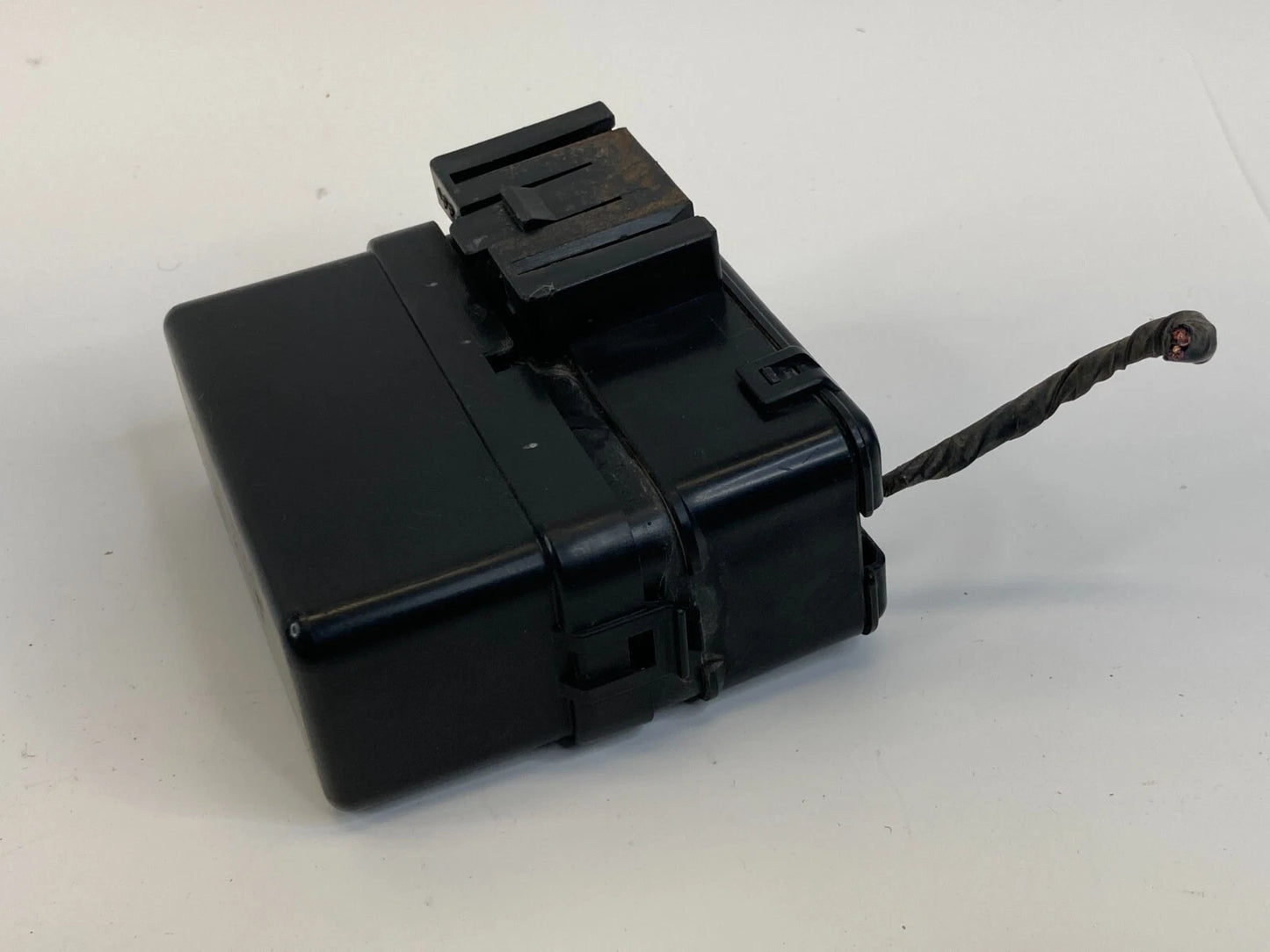 2007 07 INFINITI G35 3.5L V6 UNDER HOOD JUNCTION BLOCK BOX FUSE RELAY OEM