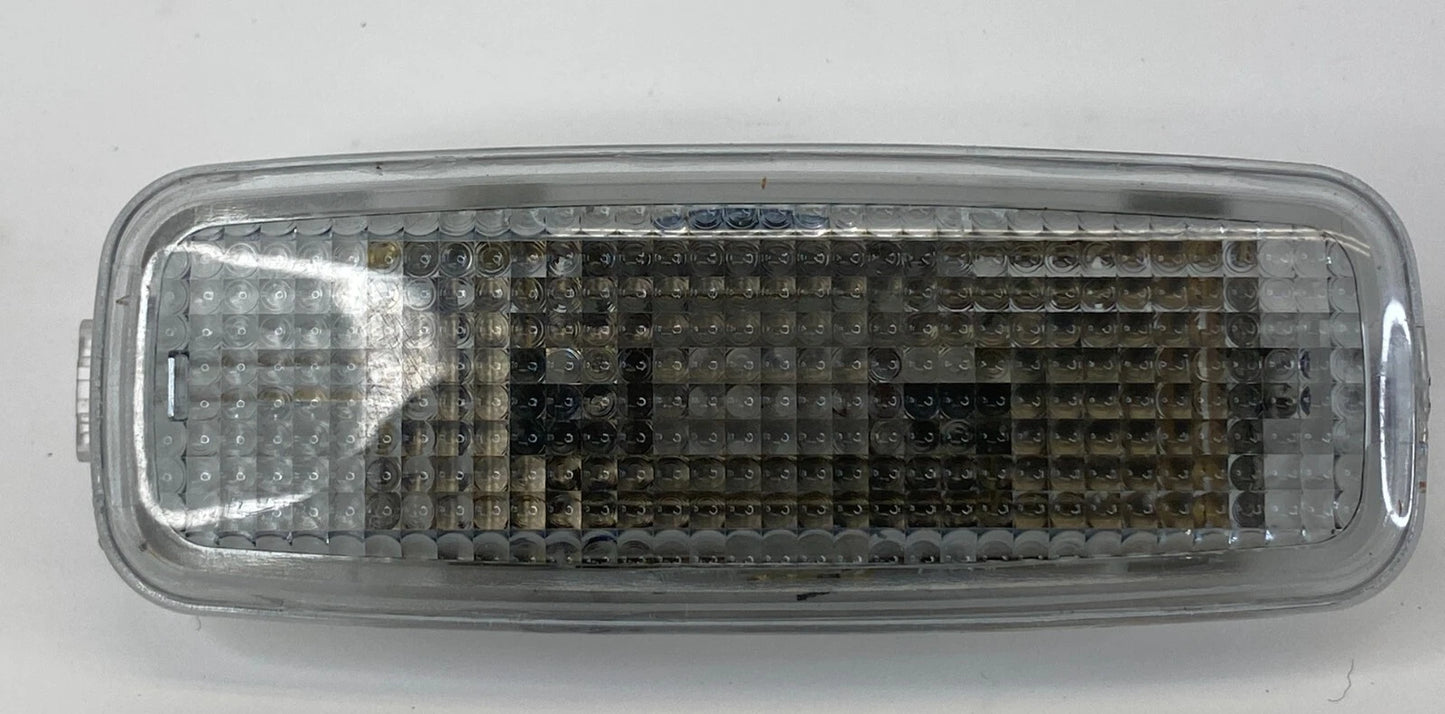 2005-2011 A6 QUATTRO FRONT LEFT SUNVISOR LIGHT VISOR VANITY LAMP 4E0947105 OEM