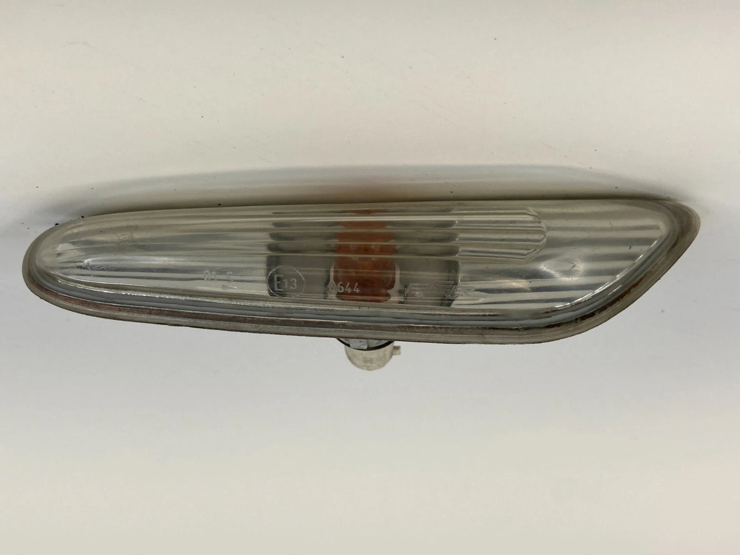 2004-2007 BMW 530I 525I FRONT RIGHT PASSENGER SIDE MARKER FENDER LIGHT LAMP OEM
