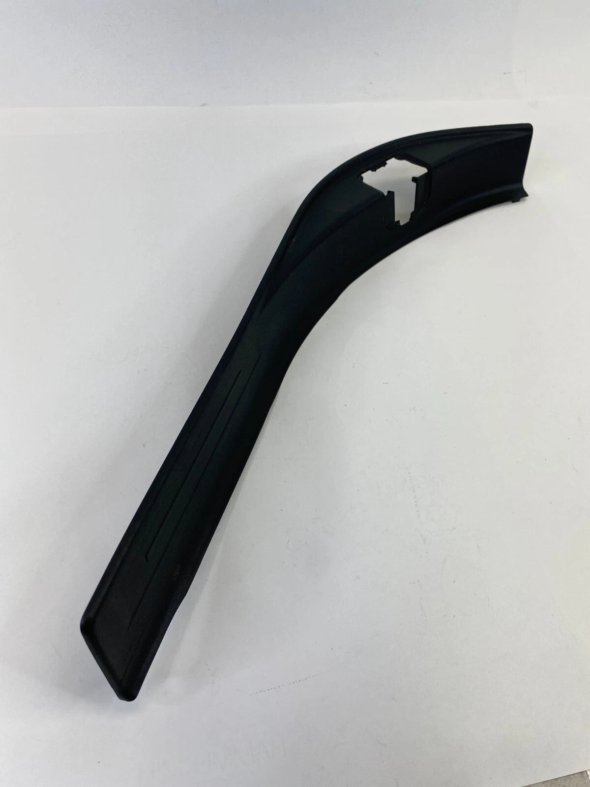 10-14 SUBARU OUTBACK REAR RIGHT SIDE DOOR PILLAR SCUFF PLATE COVER 94061AJ06A