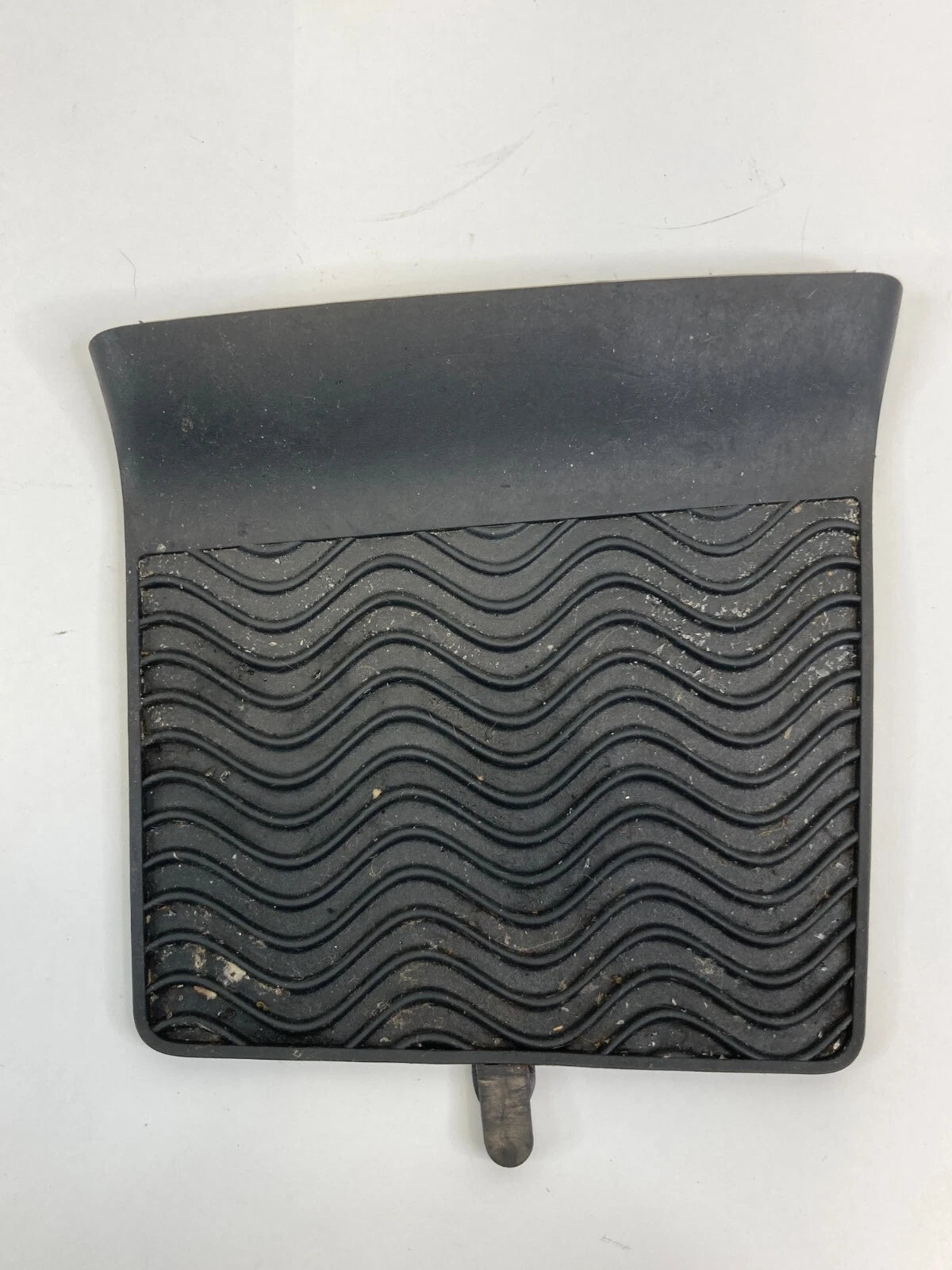 2003-2011 SAAB 9-3 SEDAN DASH CONSOLE ASH TRAY MAT RUBBER INSERT LINER 12802541