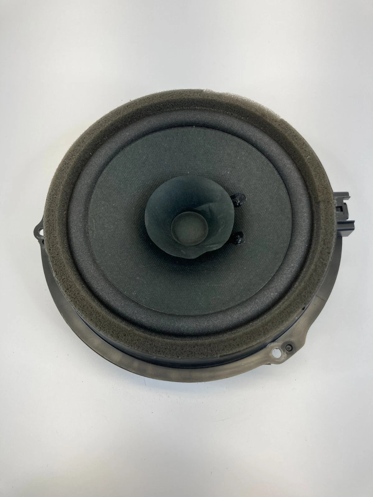 2011-2019 FORD FIESTA REAR LEFT DOOR AUDIO SOUND SYSTEM SPEAKER DA6T-18808-AA