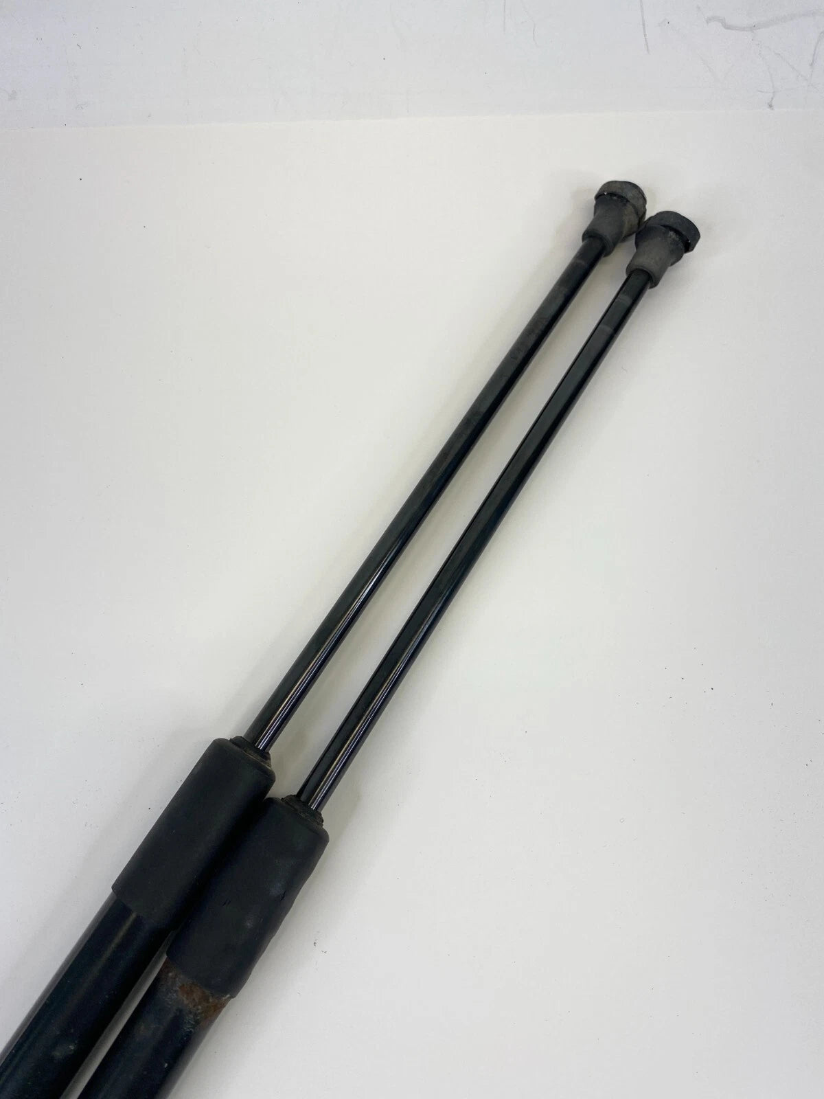 12-15 CHEVROLET CAPTIVA SPORT TRUNK LIFTGATE LIFT SUPPORT SHOCK STRUT PAIR SET