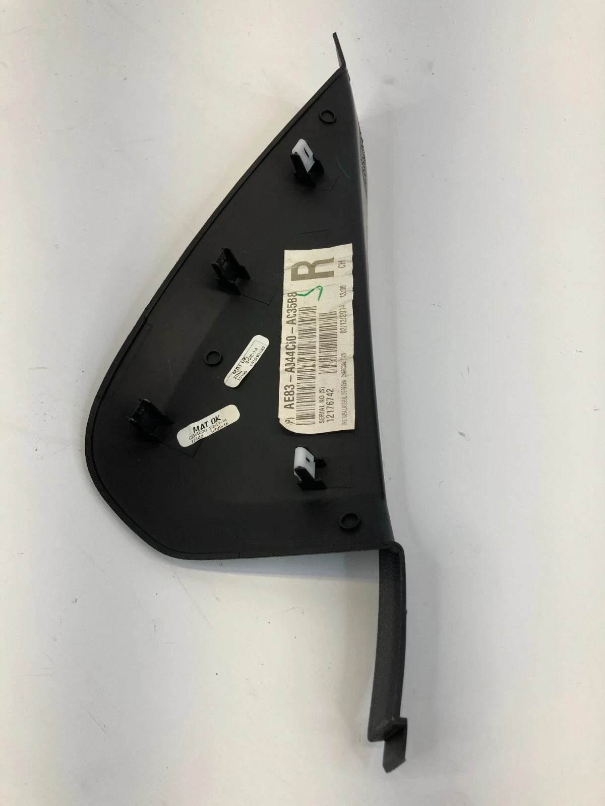 11-19 FORD FIESTA FRONT RIGHT SIDE CAP END PANEL COVER BEZEL AE83-A044C60-AC35B8