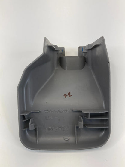 2005-2010 TOYOTA SIENNA FRONT RIGHT SEAT OUTER TRACK END CAP COVER 72137-AE030