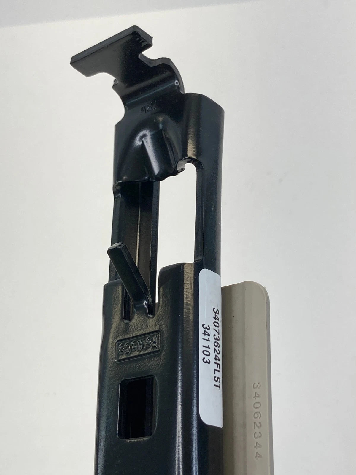 2011-2014 FORD EDGE LINCOLN MKX LEFT DRIVER SEAT BELT HEIGHT ADJUSTER BEZEL OEM