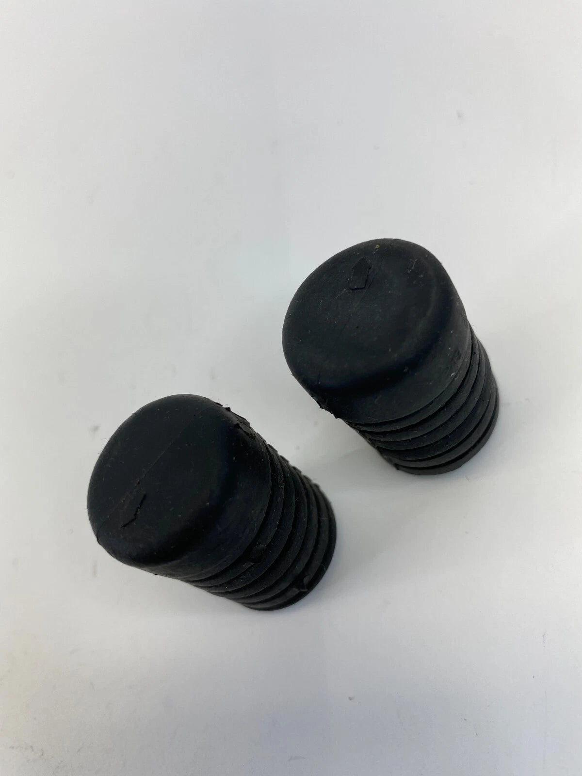 2001-2016 HYUNDAI ELANTRA HOOD BUMPER ADJUSMENT RUBBER STOP SET PAIR OEM