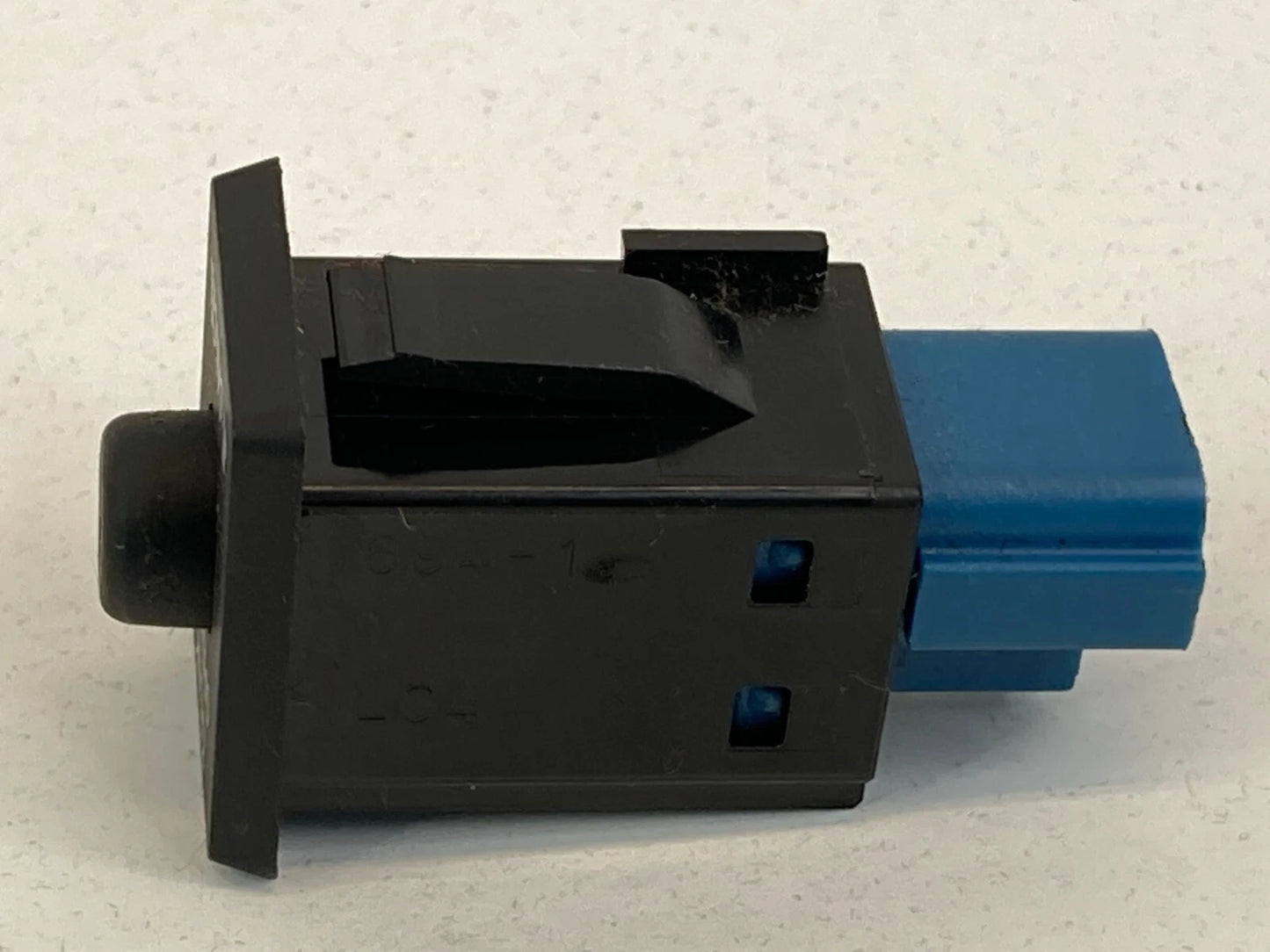 2006-2013 LEXUS IS250 TRUNK RELEASE OPENER CANCEL CONTROL SWITCH BUTTON OEM