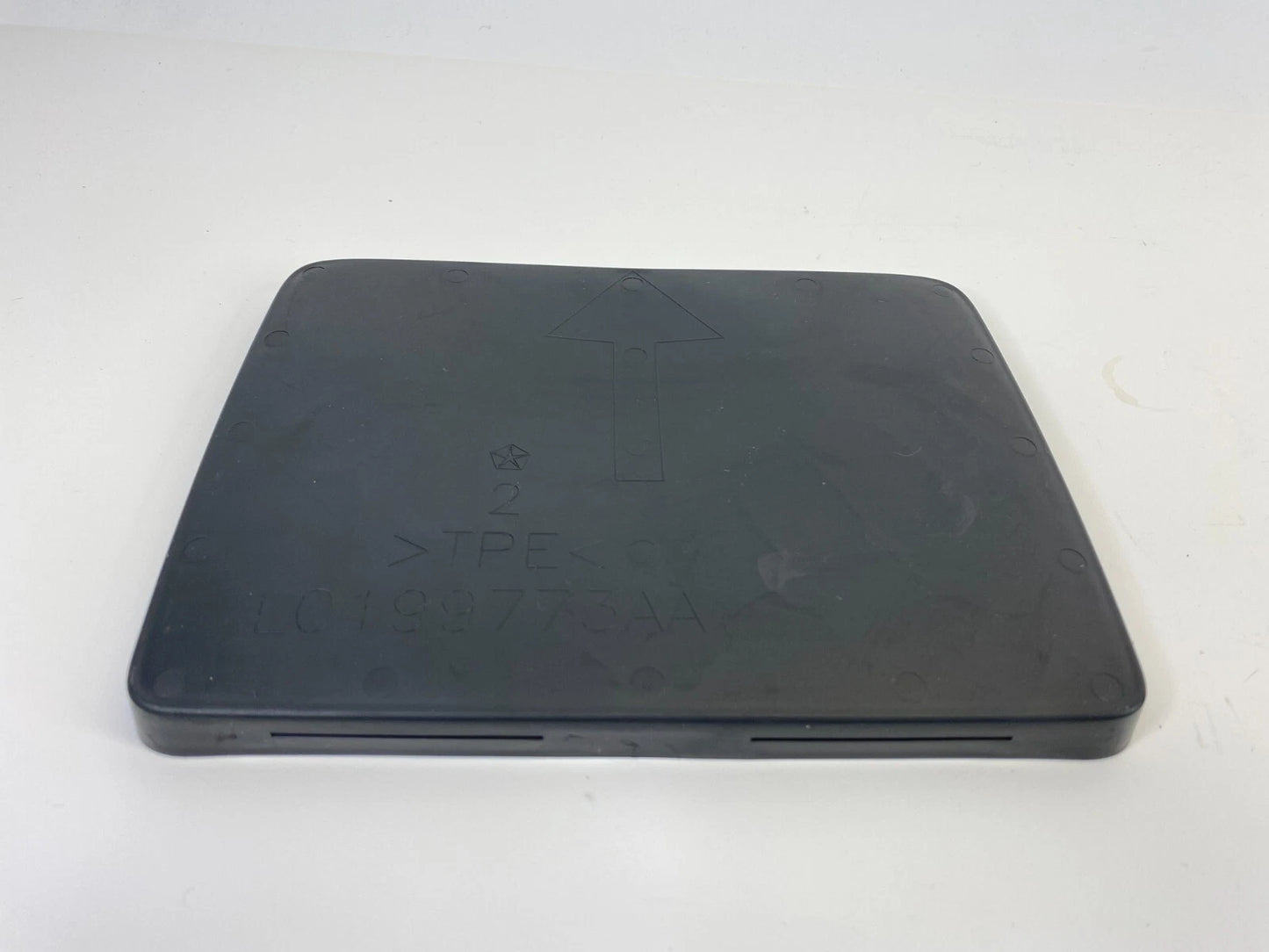 2007-2012 DODGE CALIBER DASH INSERT RUBBER MAT LINER CUBBY TRAY L0199773AA OEM