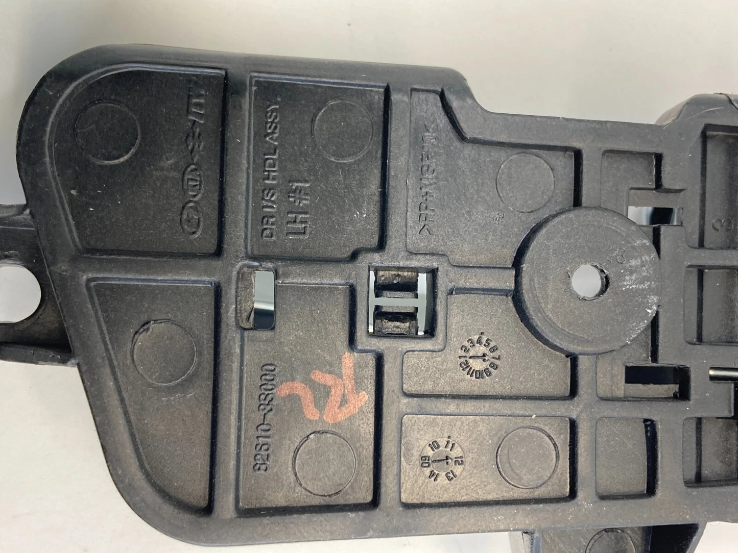 2011-2014 HYUNDAI SONATA REAR LEFT SIDE INTERIOR DOOR HANDLE 82610-3S000