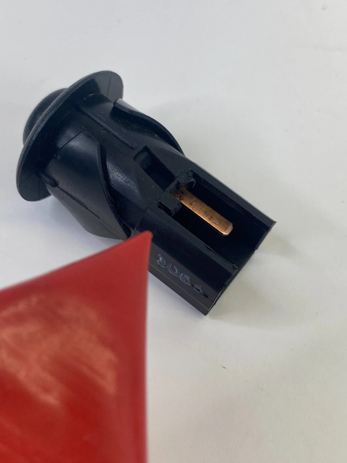 2011-2013 Dodge Durango Fuel Tank Gas Door Lid Release Control Switch OEM