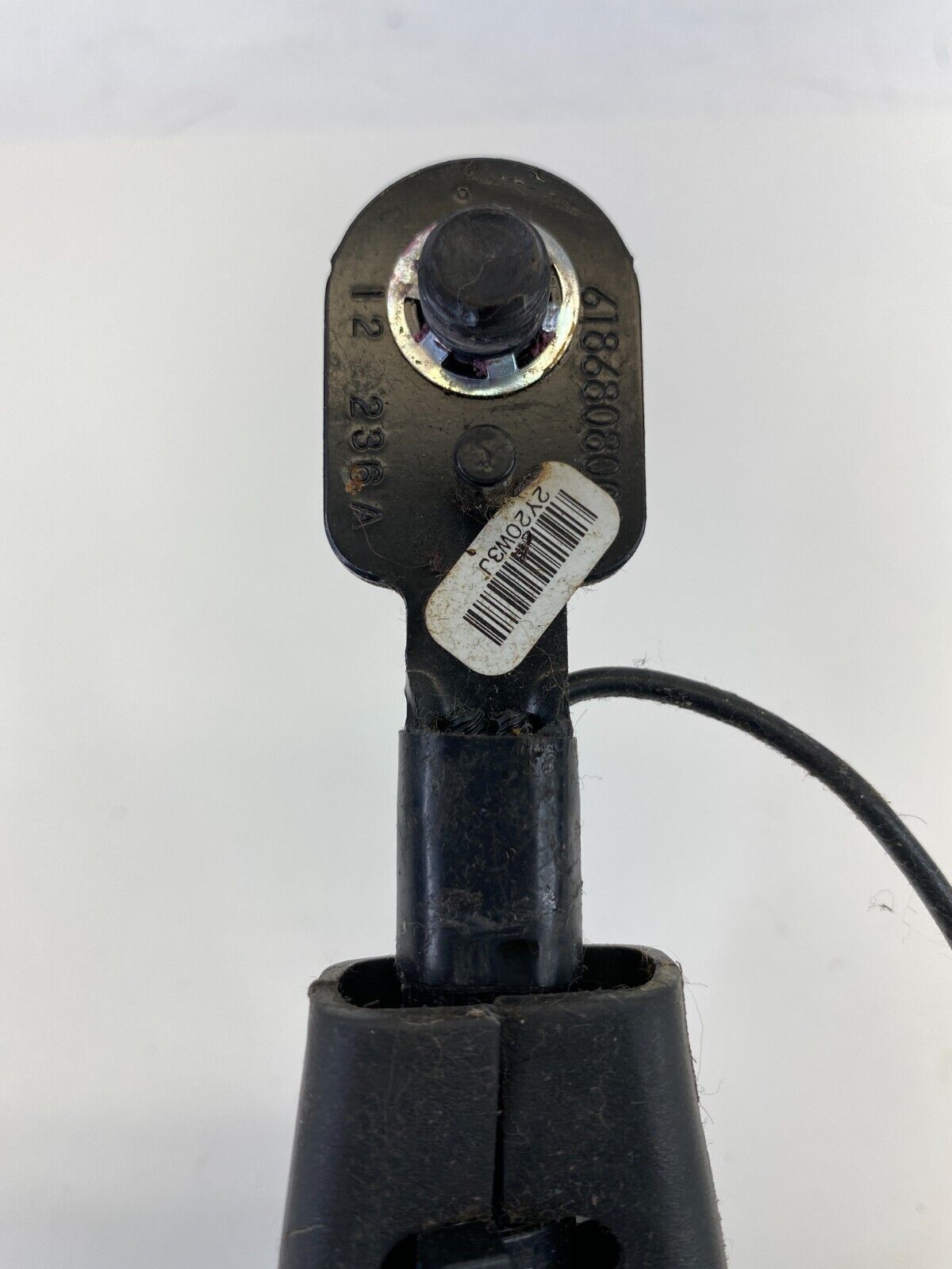 2011-2016 Chevrolet Cruze Front Left Driver Side Seat Belt Buckle