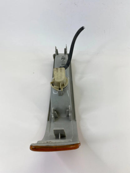 1998-2004 CHEVROLET S10 FRONT RIGHT FR RH PARK TURN SIGNAL LAMP LIGHT OEM