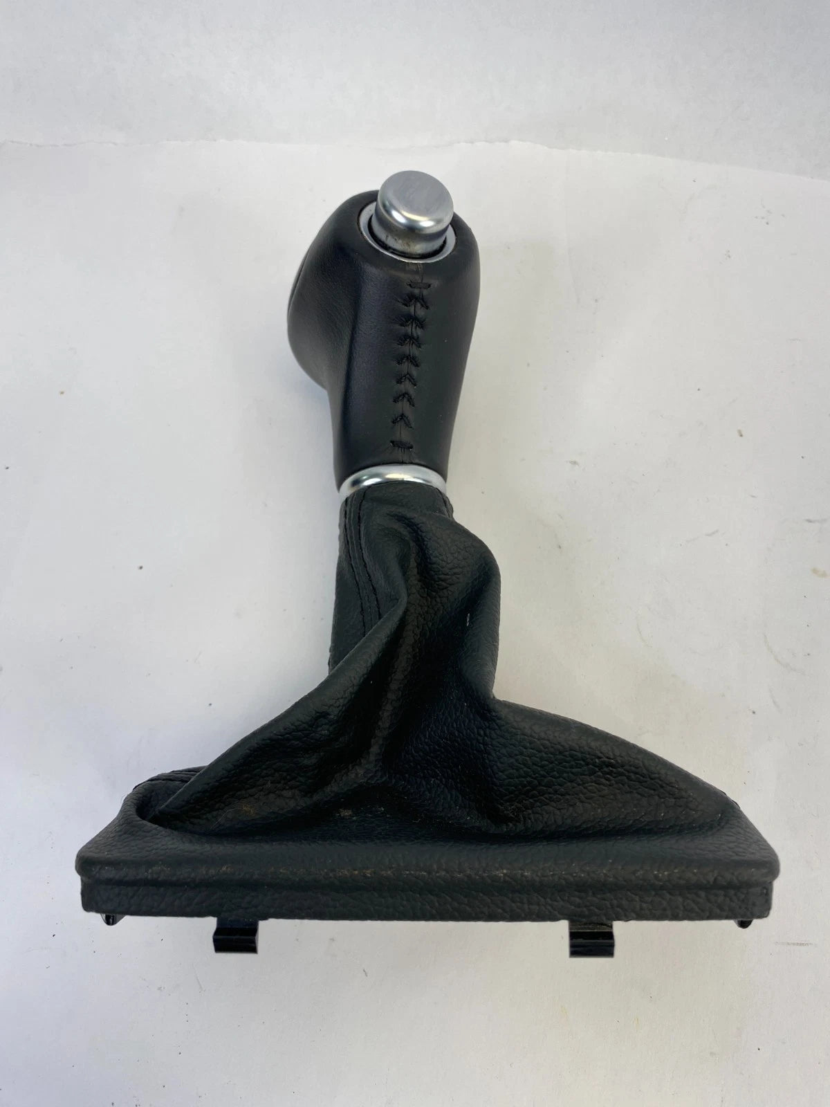 2014 2015 KIA SORENTO 3.3L AT SHIFT KNOB HANDLE AND GAITER BLACK LEATHER OEM