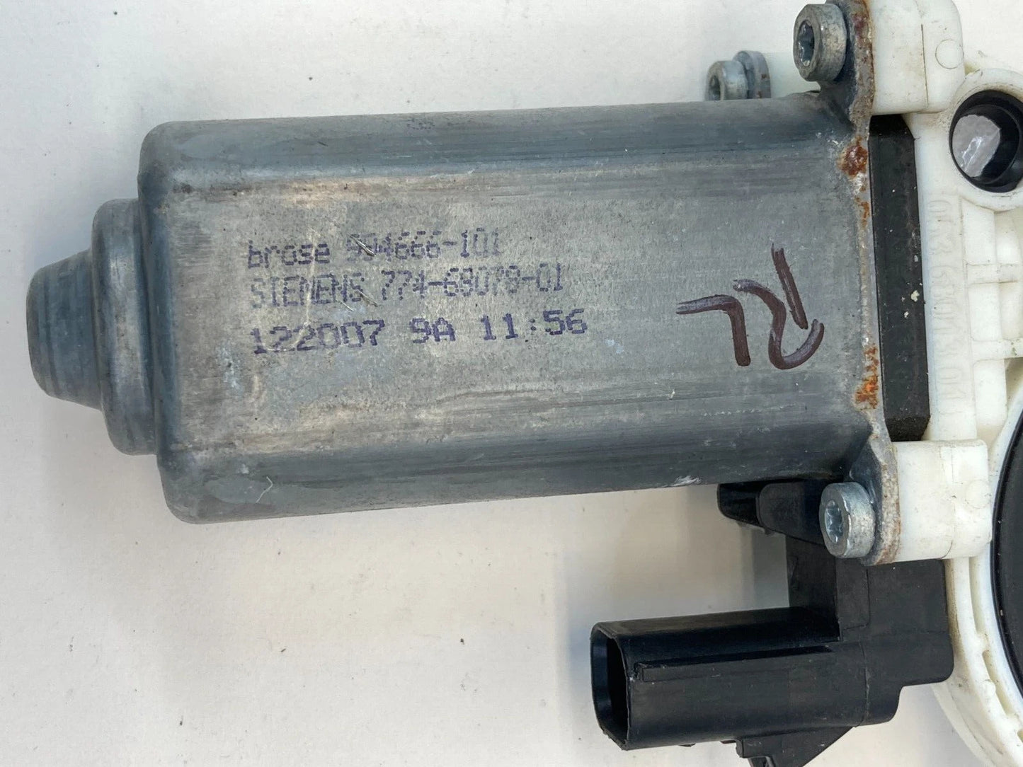 2005-2010 CHRYSLER 300 REAR LEFT SIDE DOOR POWER WINDOW MOTOR ASSEMBLY OEM