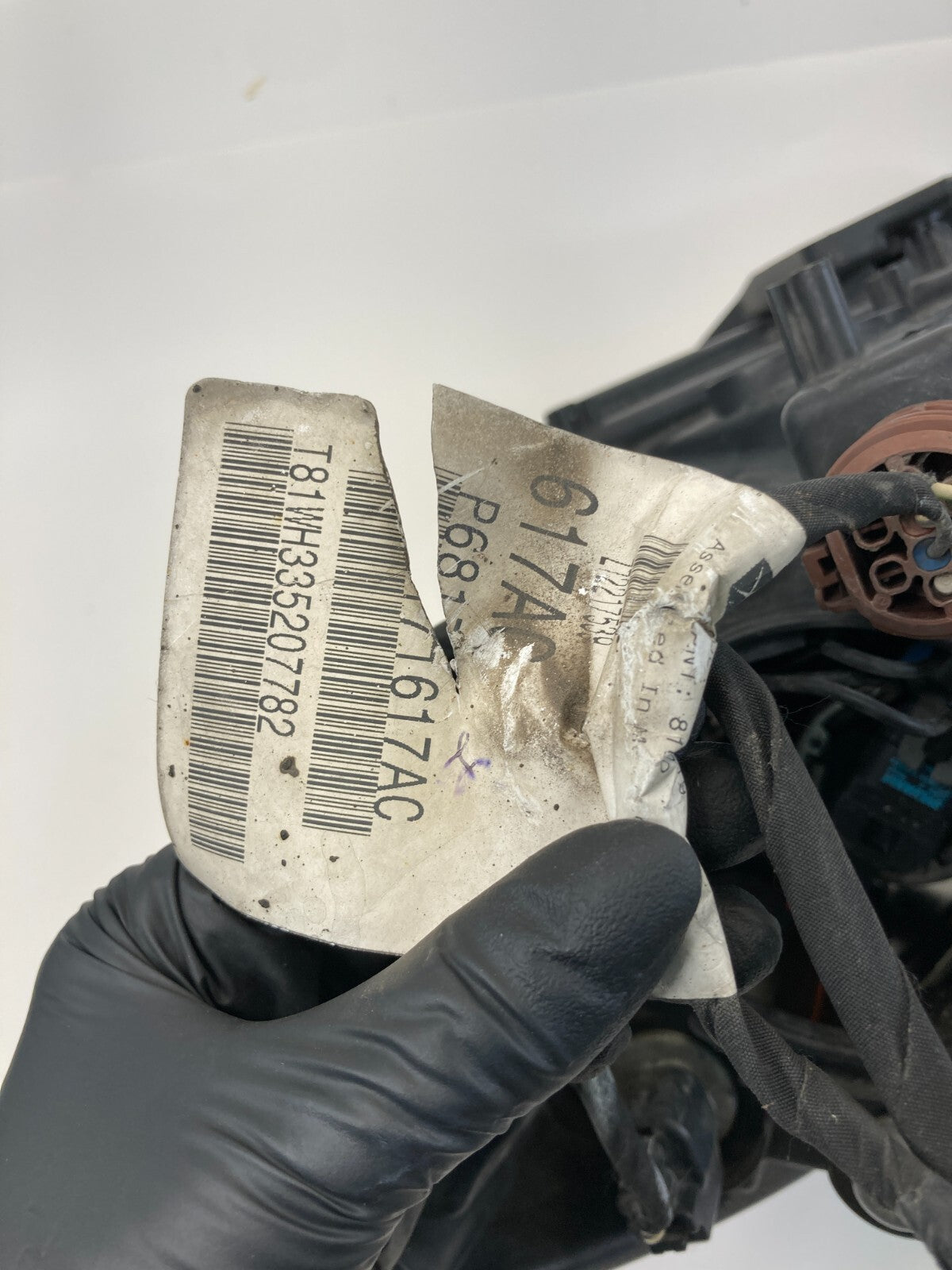 2013-2016 Dodge Dart Sedan Right Passenger Headlight Headlamp Halogen 68081388AE