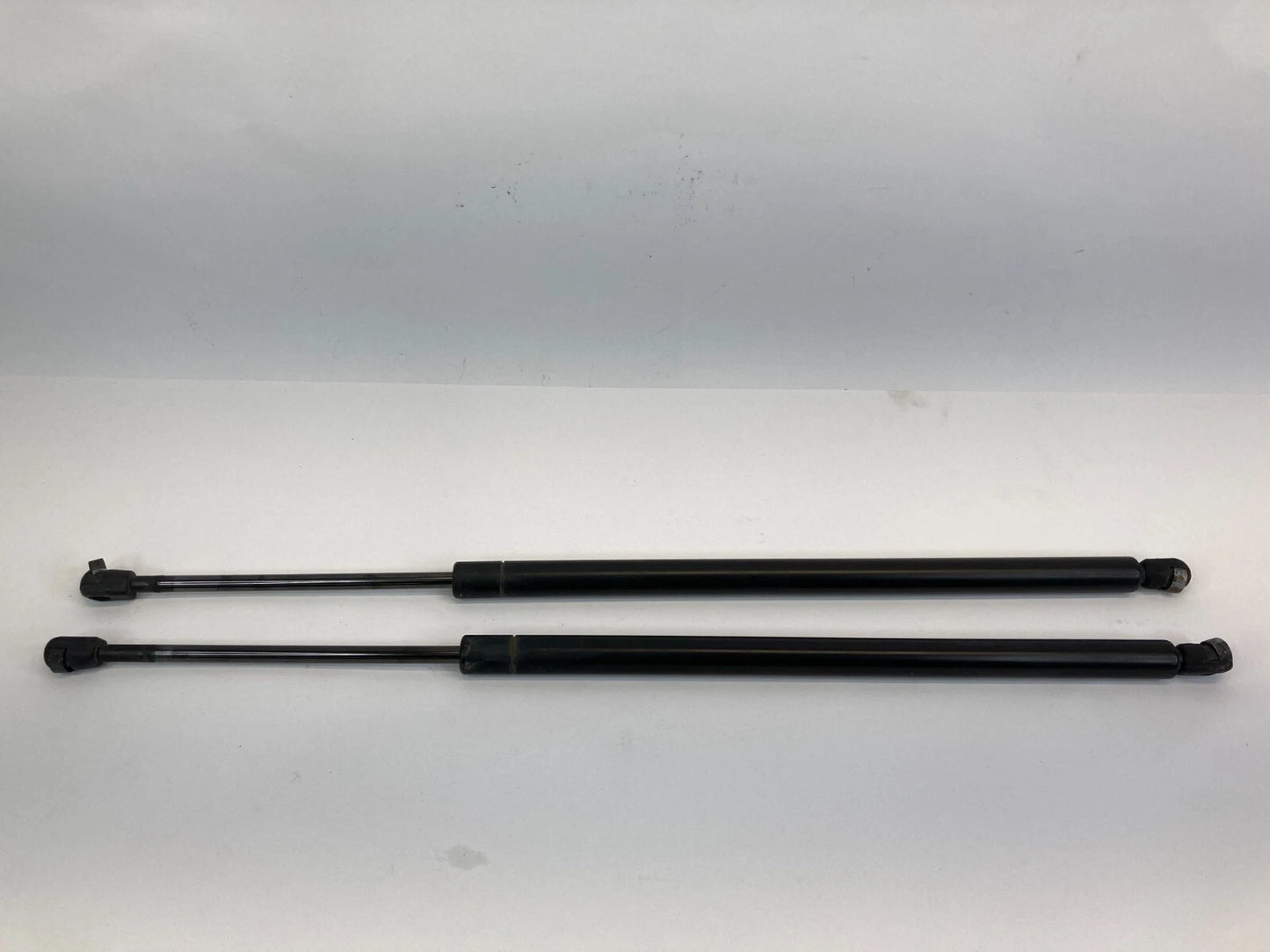 03-07 HONDA PILOT TAILGATE LIFTGATE HATCH LIFT SUPPORT SHOCK STRUT PAIR SET