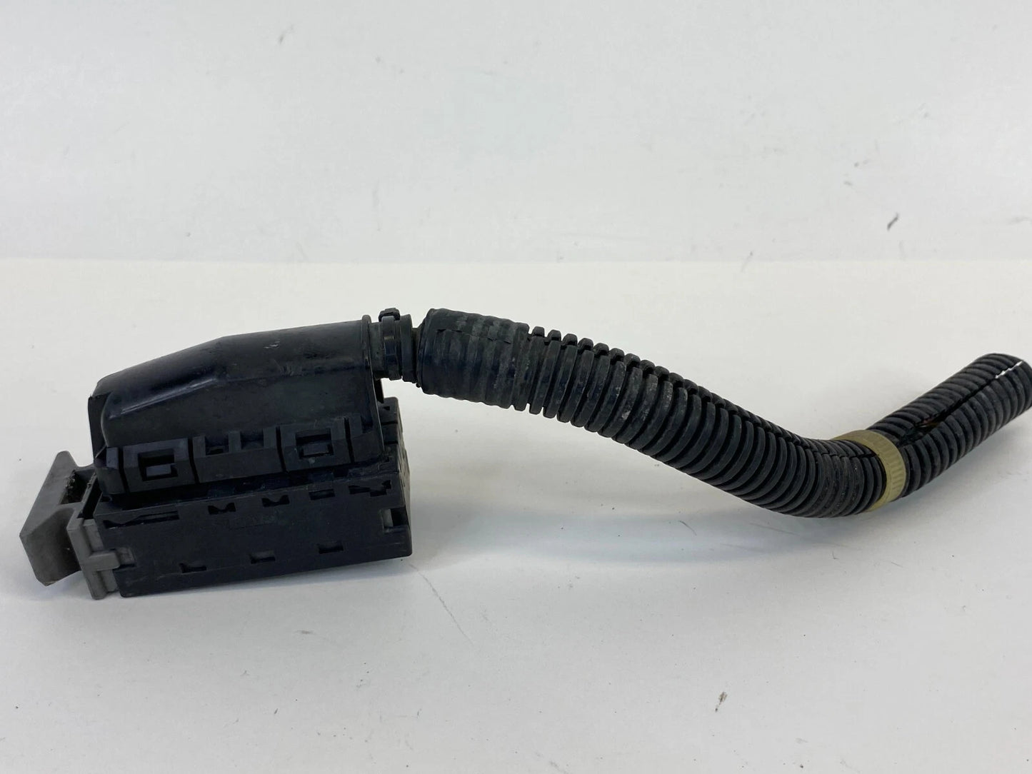 2009 2010 HONDA FIT 1.5L L4 ABS ANTI LOCK BRAKE PUMP PLUG HARNESS CONNECTOR OEM