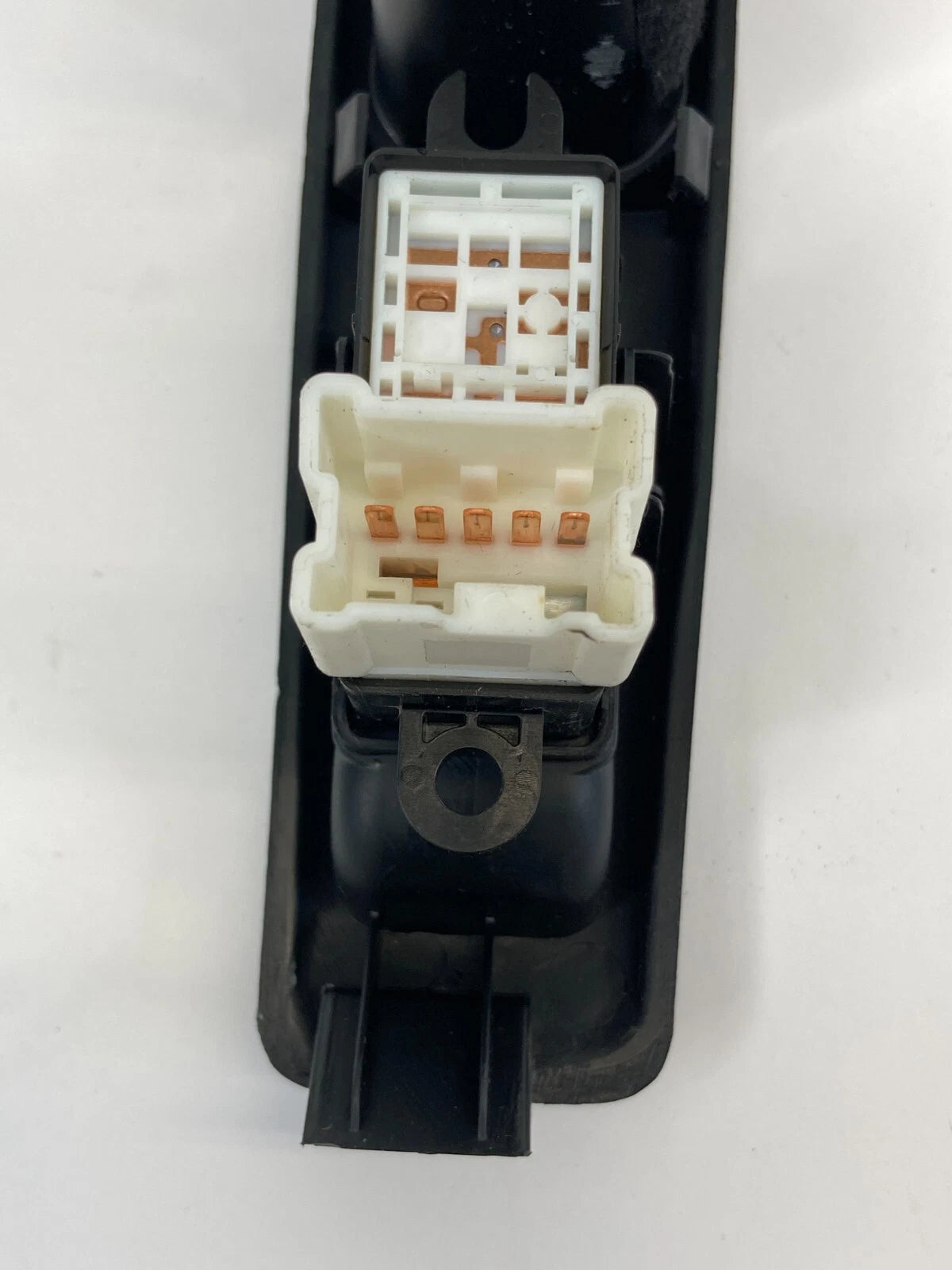 2008-2013 NISSAN ROGUE REAR LEFT SIDE POWER WINDOW SWITCH W/ BEZEL 82961-JM00A