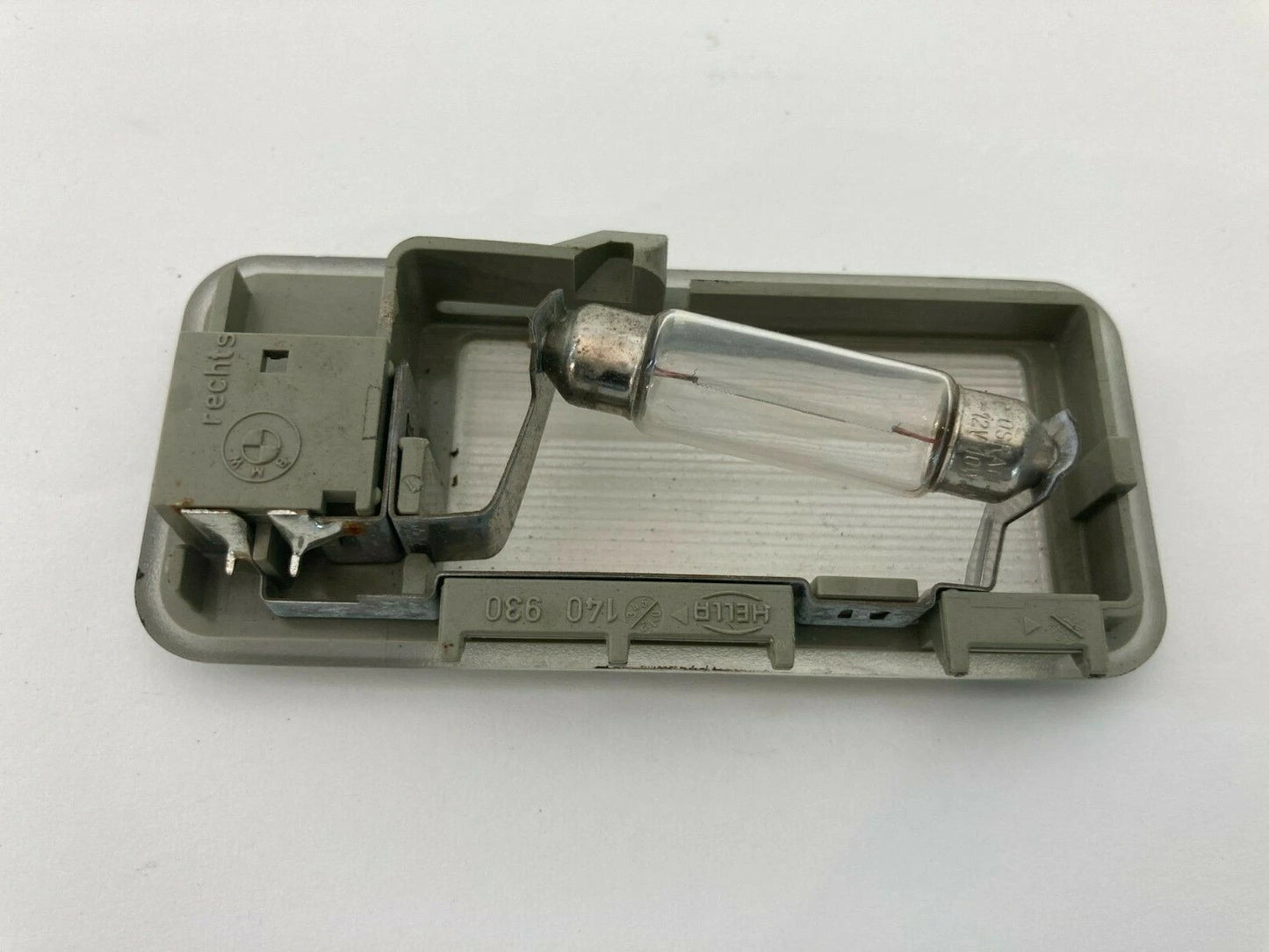 2001-2005 BMW 325I 325XI 330I OVERHEAD RIGHT RH SUNVISOR DOME MAP LIGHT LAMP OEM