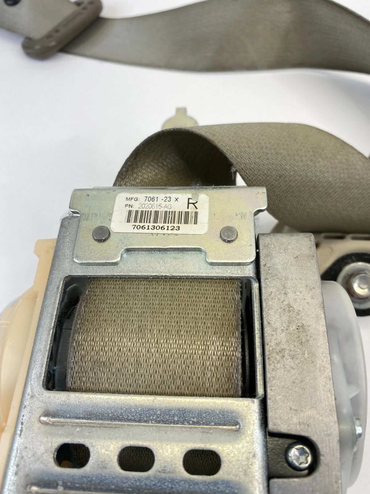 2007 2008 MITSUBISHI ENDEAVOR FR RIGHT PASSENGER SEAT BELT RETRACTOR 2020615AG