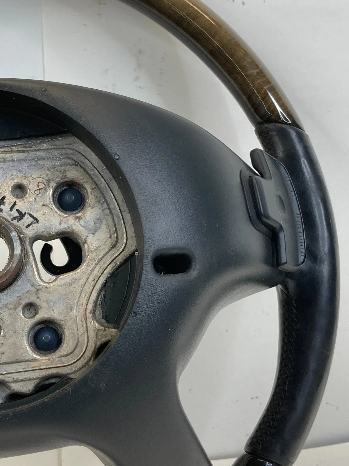 2007-2014 Mercedes CL550 1998-2014 Mercedes CL600 Steering Wheel 2214603403