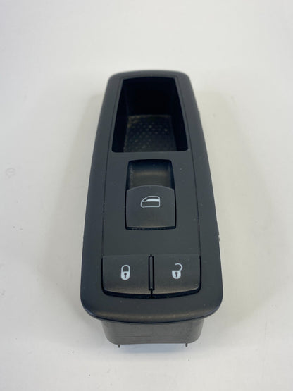 2009-2011 Chrysler Town & Country Front Right Door Power Window Switch 04602544