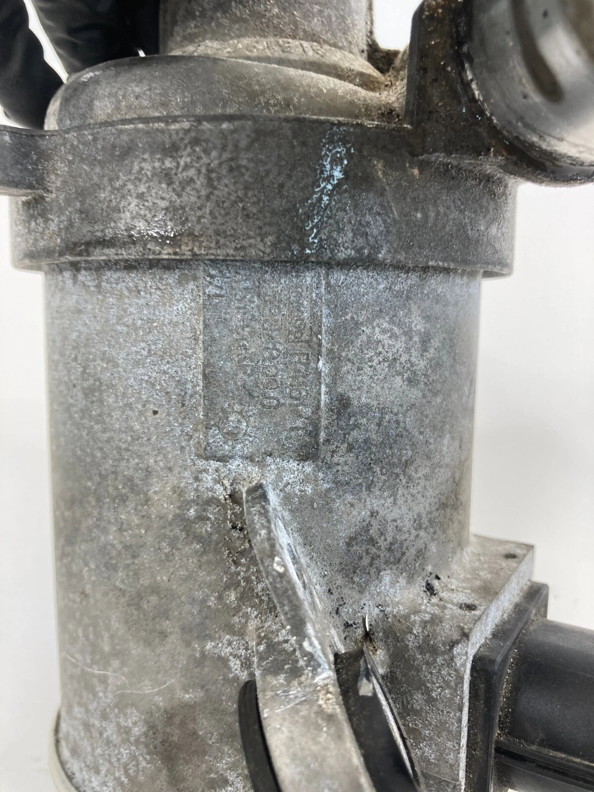 2013-2020 FORD FUSION HYBRID 2.0L SECONDARY ELECTRIC WATER COOLANT PUMP OEM