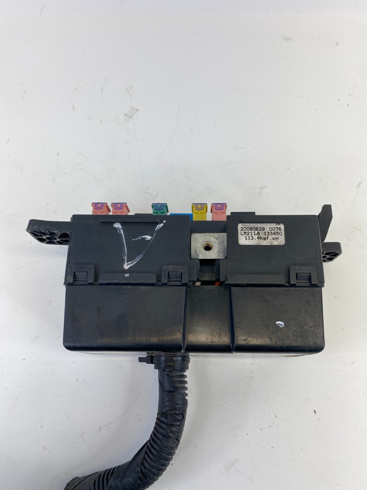 2009-2011 Kia Borrego 3.8L Under Hood Fuse Relay Box Compartment 91220-2J280