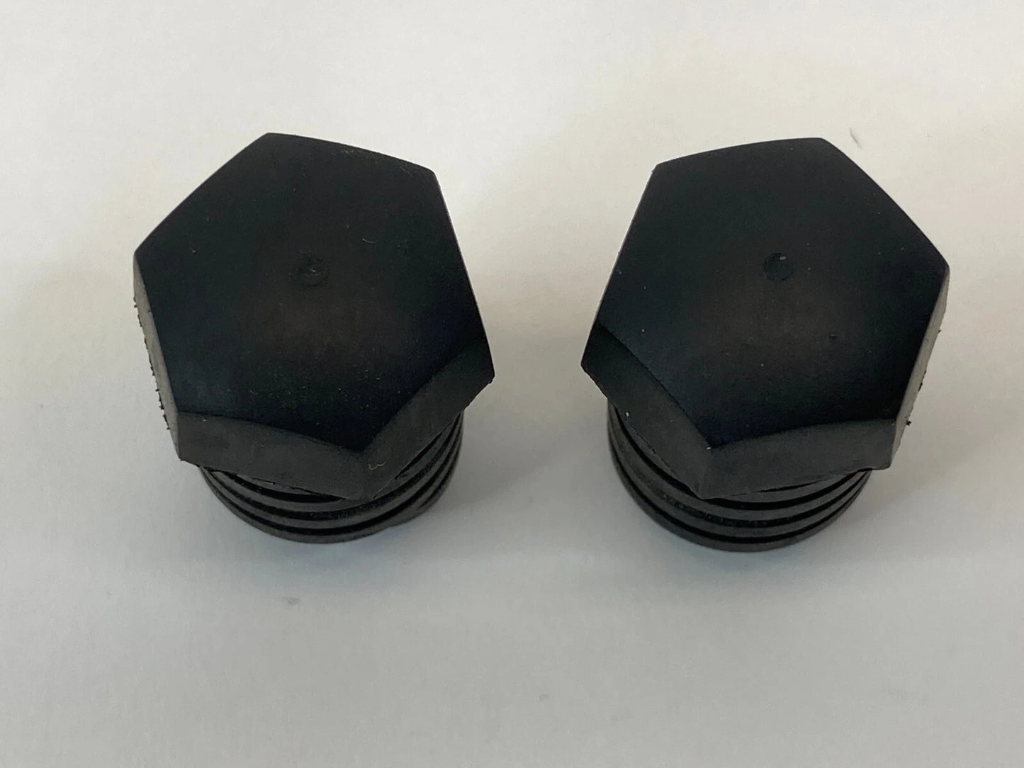 2006-2011 BUICK LUCERNE SEDAN FRONT HOOD RUBBER CUSHION BUFFER STOPPER BUMPER