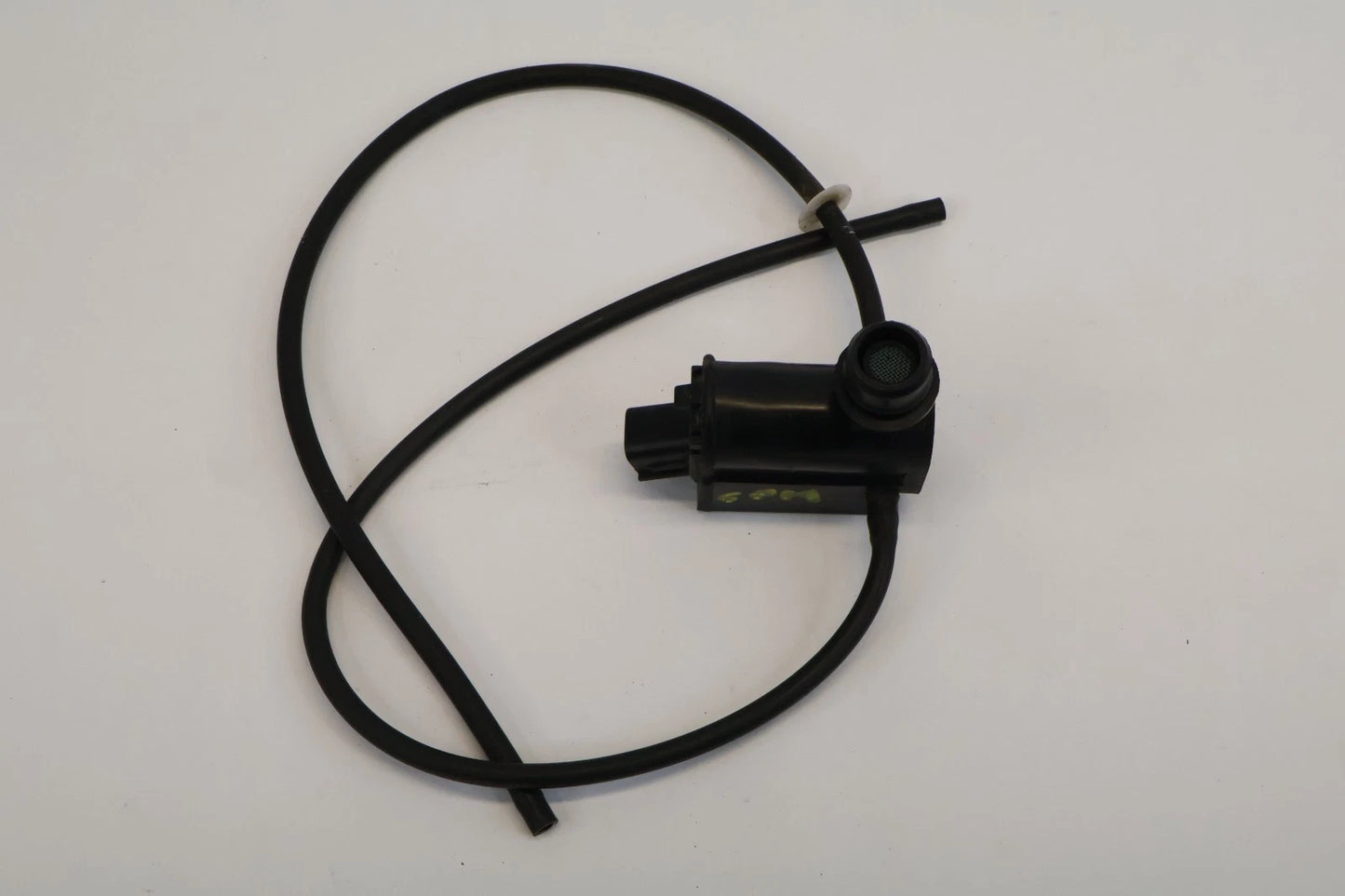 2006-2011 HYUNDAI ACCENT WINDSHIELD WIPER WASHER FLUID PUMP 98510-1C100 OEM