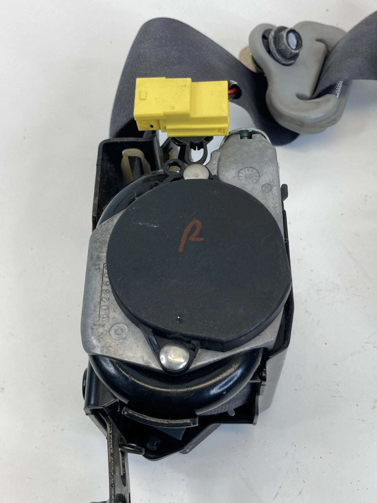 2005-2010 HONDA ODYSSEY FRONT PASSENGER RIGHT SEAT BELT RETRACTOR ASSEMBLY OEM