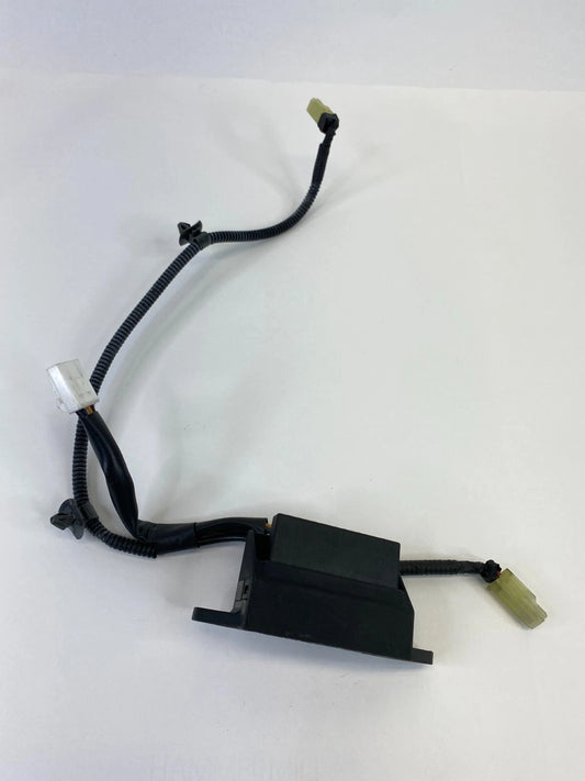 2005-2010 KIA SPORTAGE REAR TAILGATE WIPER MOTOR CONTACT CONNECTOR 919502E010
