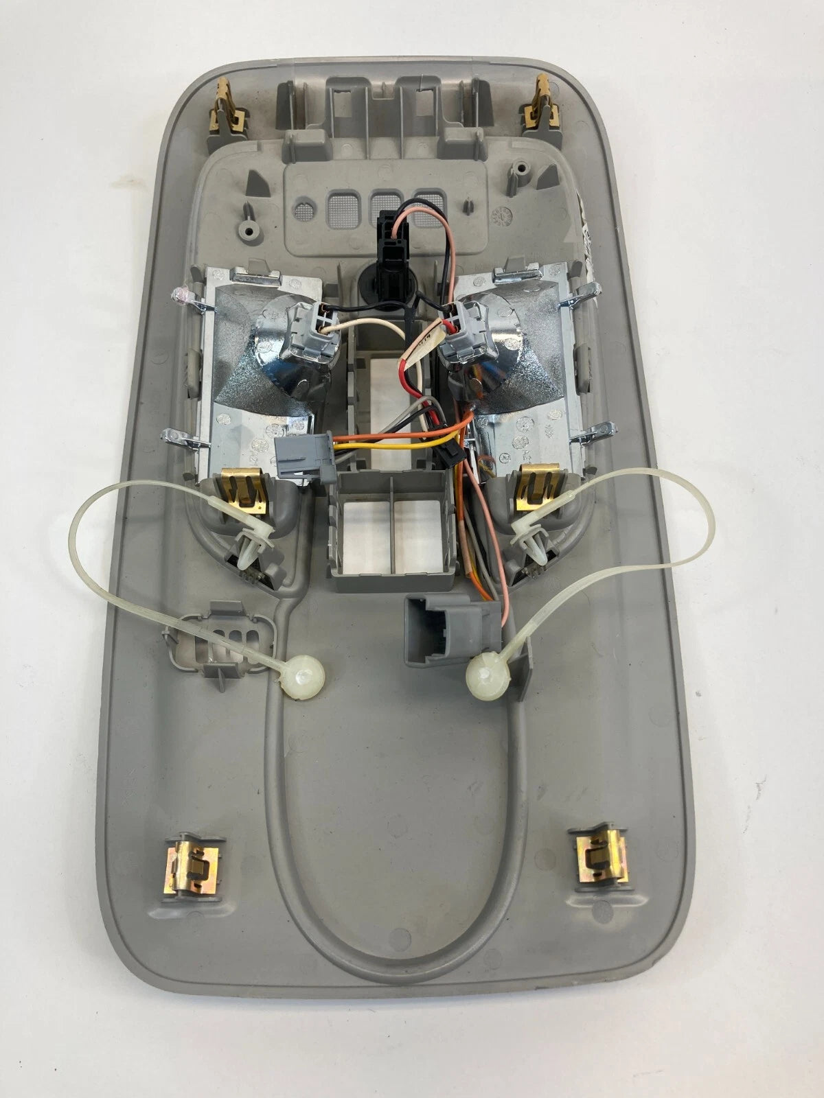 2010-2017 CHEVY EQUINOX W/O SUNROOF OVERHEAD CONSOLE DOME MAP LIGHT LAMP OEM